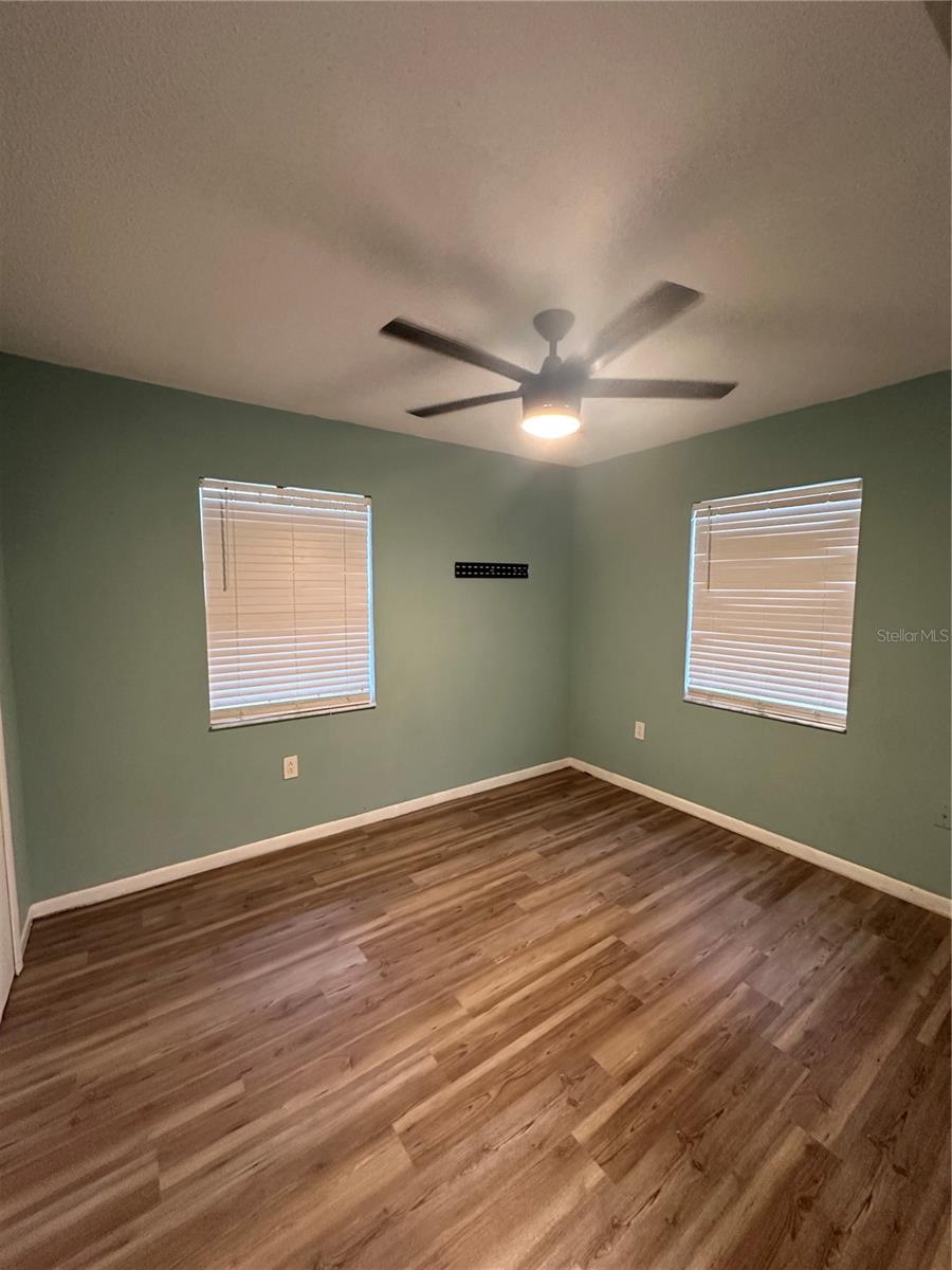 Image 13 of 19 For 3117 Shady Pine Avenue