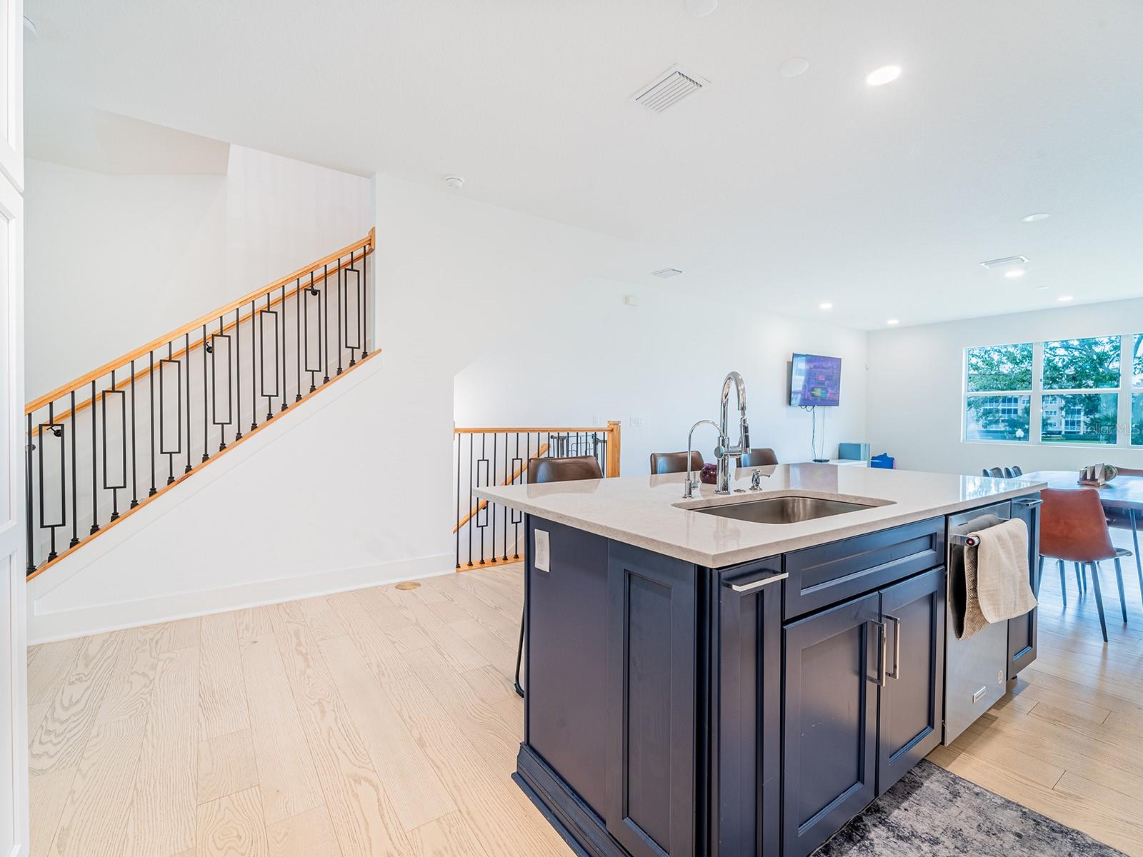 Image 13 of 46 For 9913 Key Haven Road