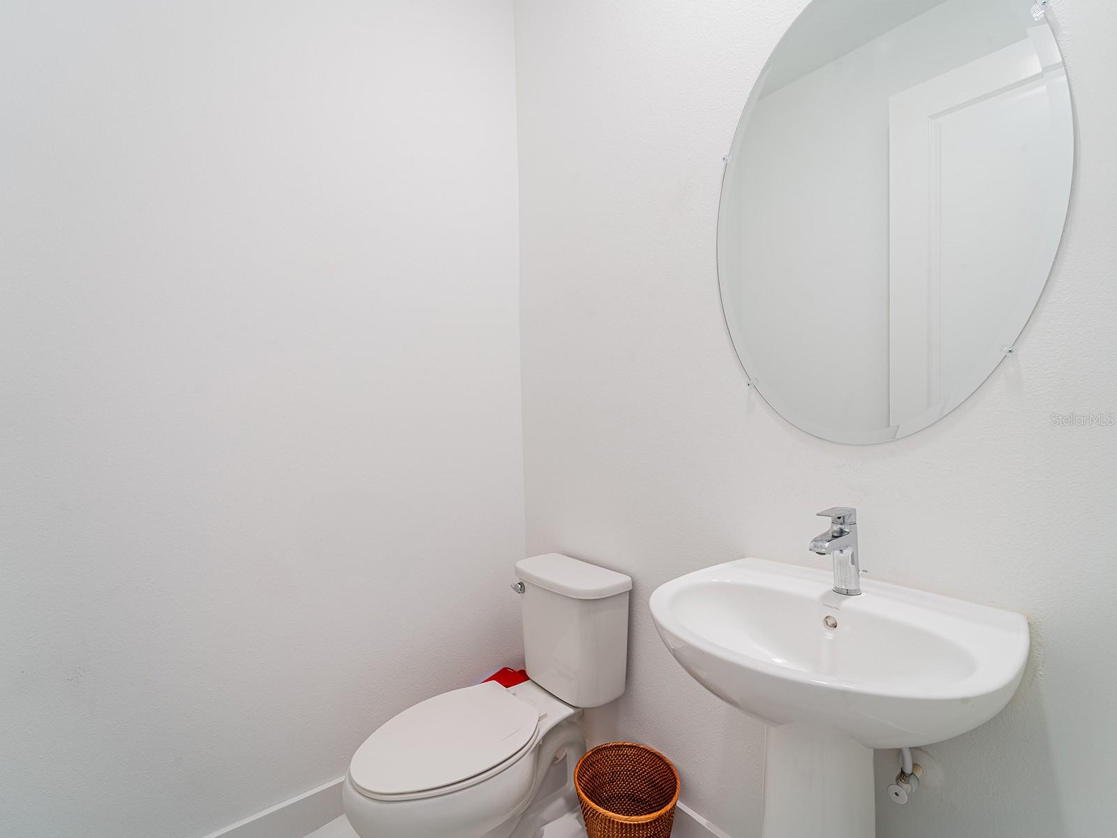 Image 24 of 46 For 9913 Key Haven Road