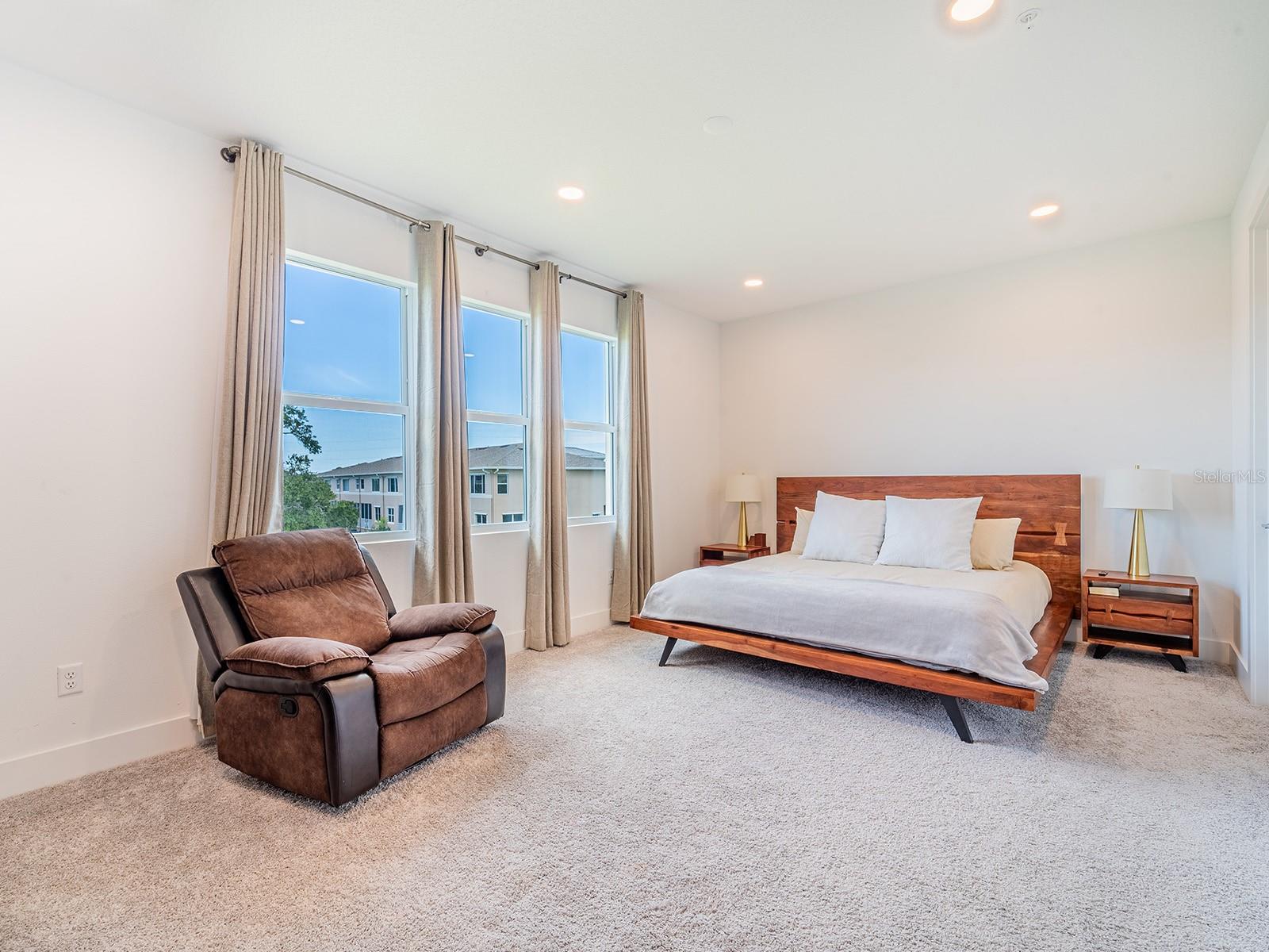 Image 3 of 46 For 9913 Key Haven Road