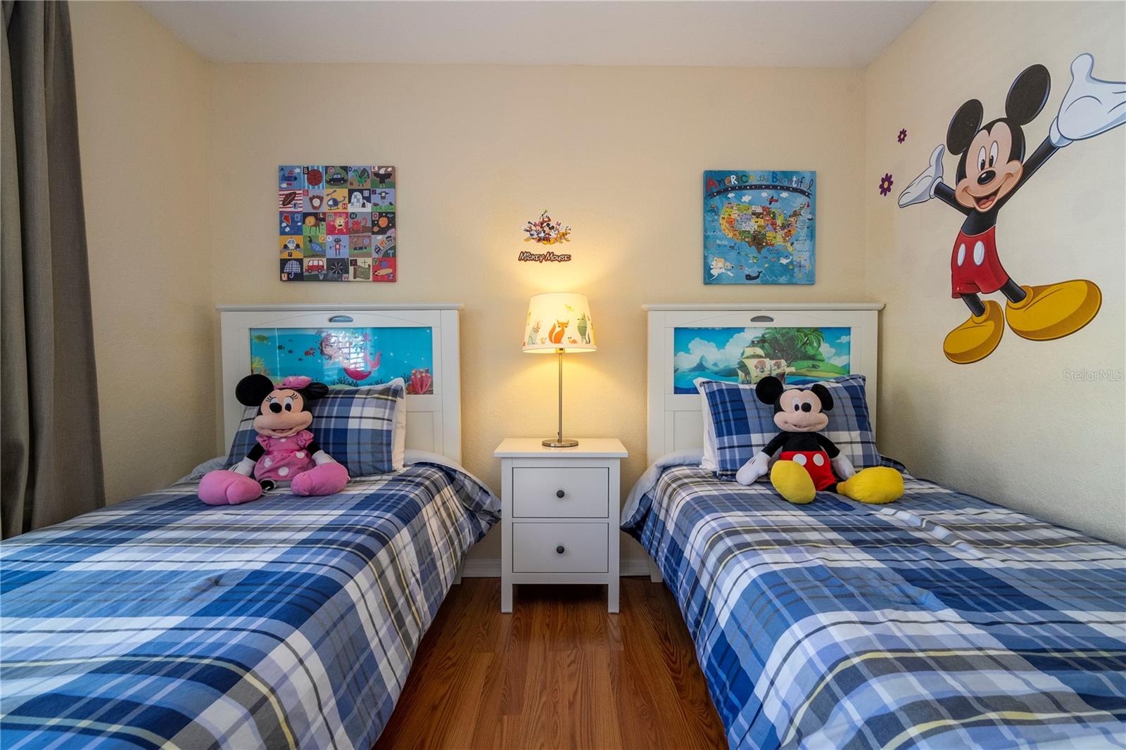 Image 33 of 73 For 4011 Venetian Bay Drive 101