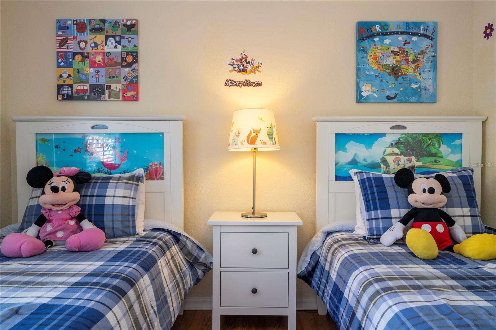 Image 34 of 73 For 4011 Venetian Bay Drive 101