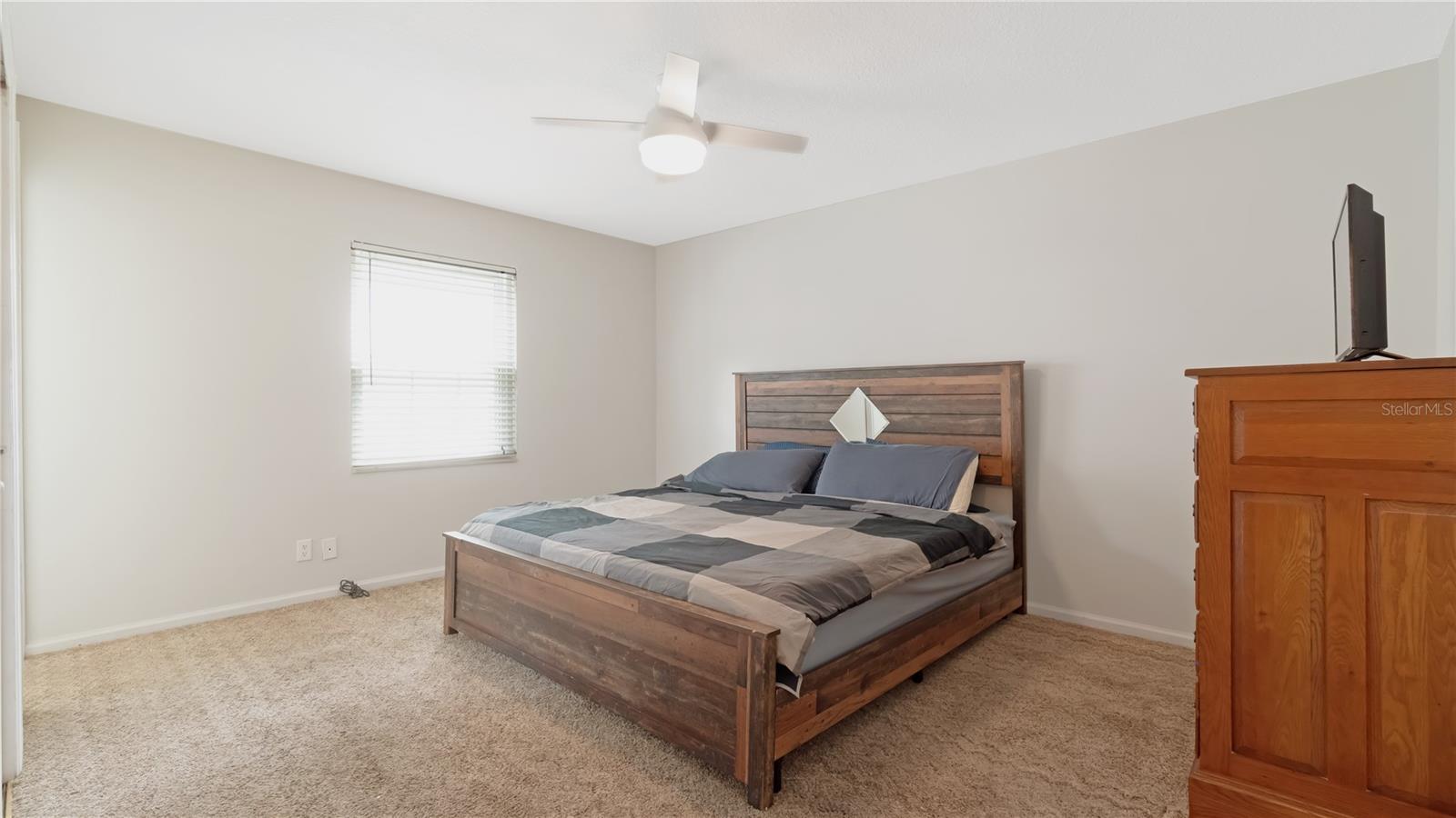 Image 8 of 22 For 840 Center Avenue 91