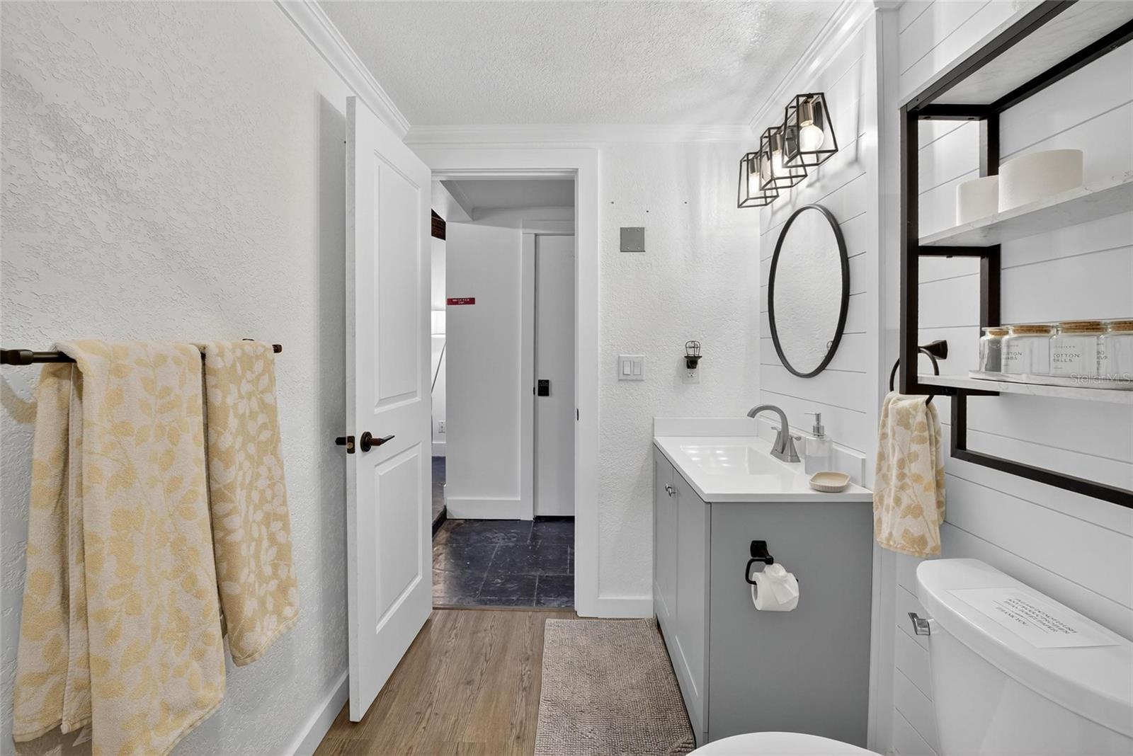 Image 16 of 53 For 13805 Cherry Brook Lane