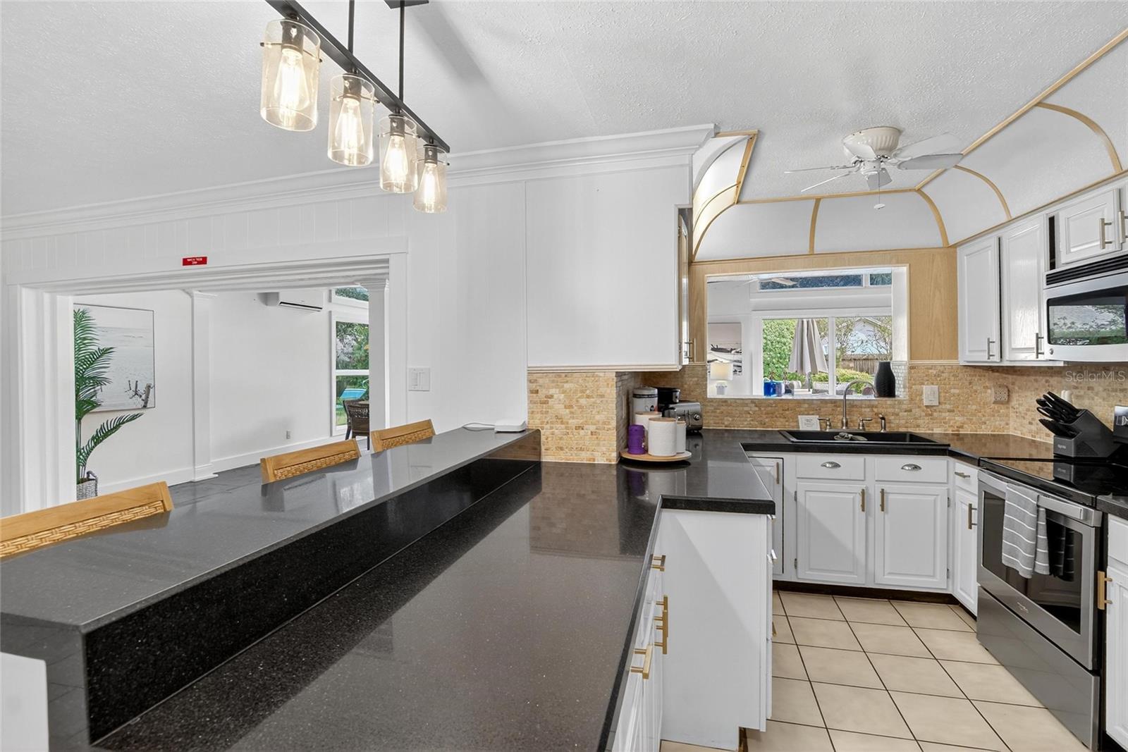 Image 18 of 53 For 13805 Cherry Brook Lane