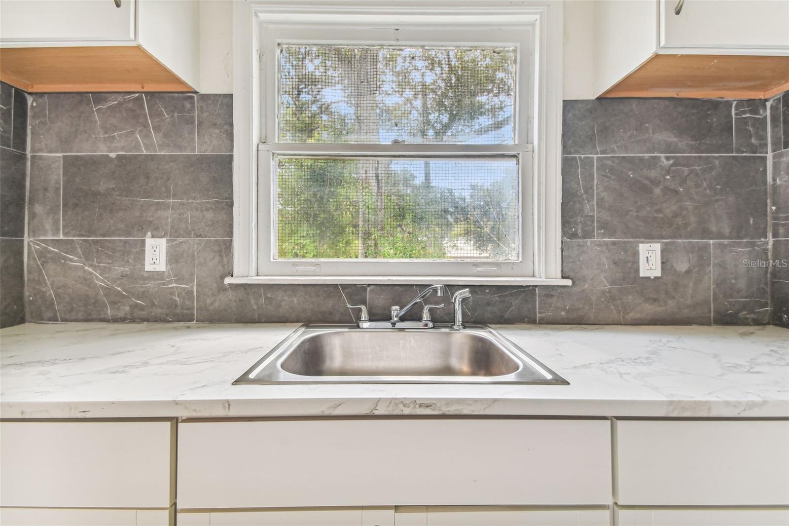 Image 6 of 9 For 2329 7th Street S