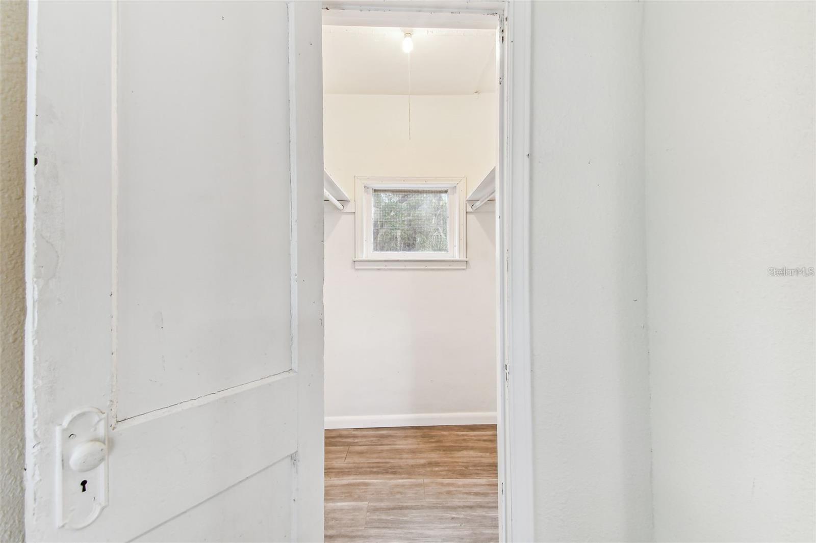 Image 9 of 9 For 2329 7th Street S
