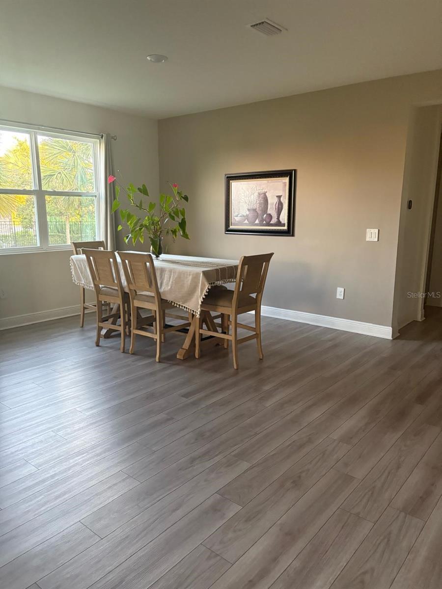 Image 4 of 9 For 14484 59th Circle E