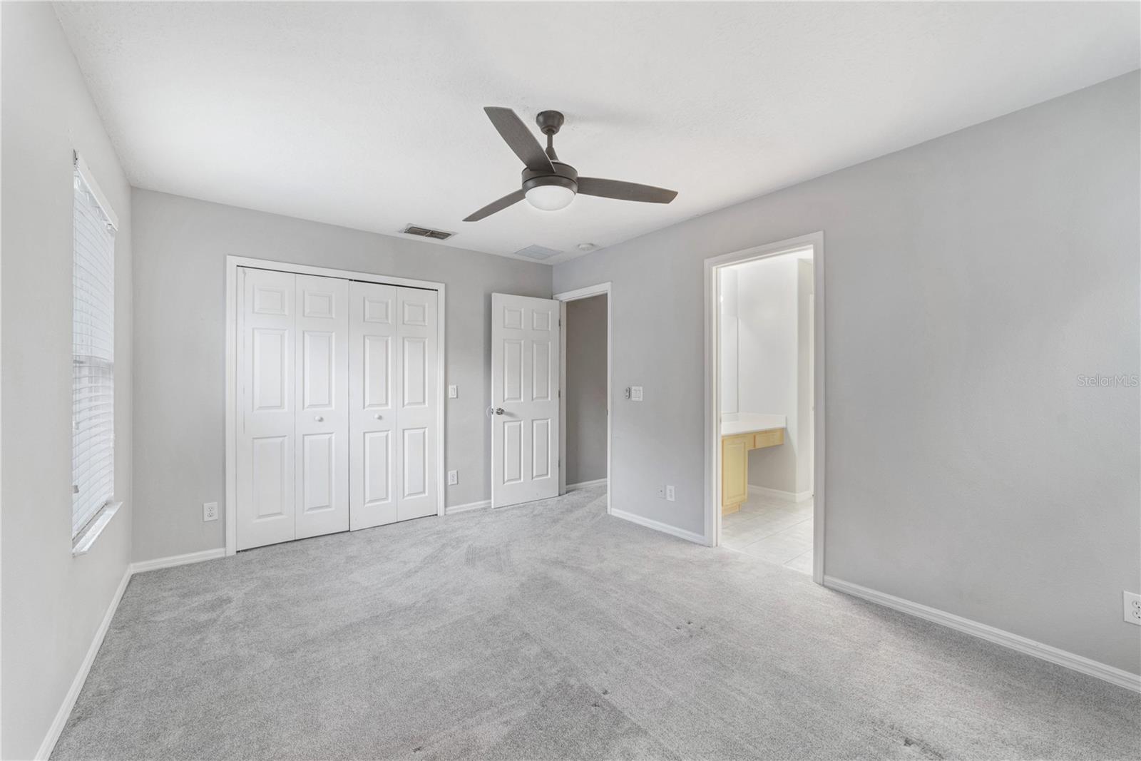 Image 20 of 25 For 207 Largovista Drive