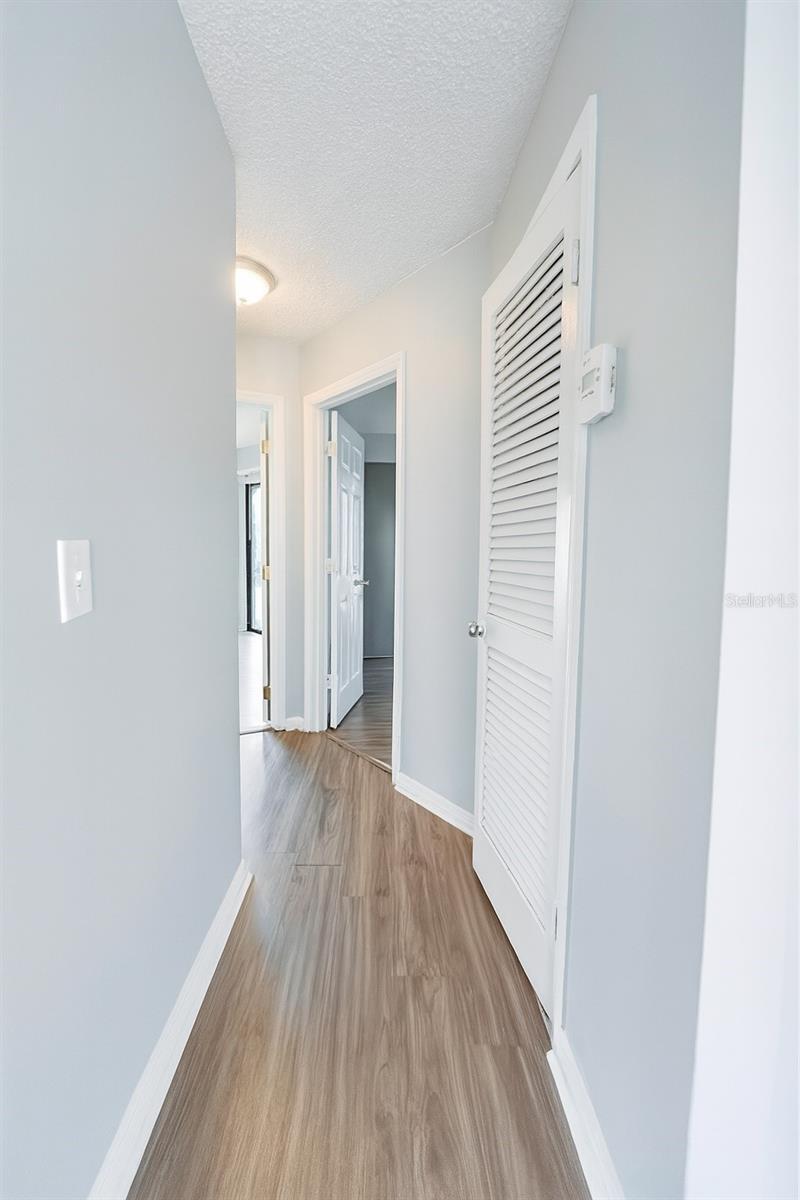 Image 10 of 15 For 4350 Aqua Vista Drive G