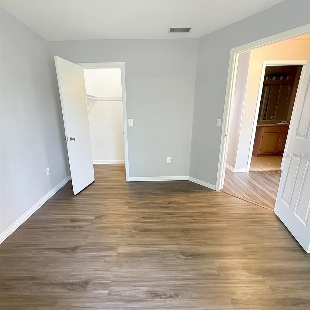 Image 13 of 15 For 4350 Aqua Vista Drive G