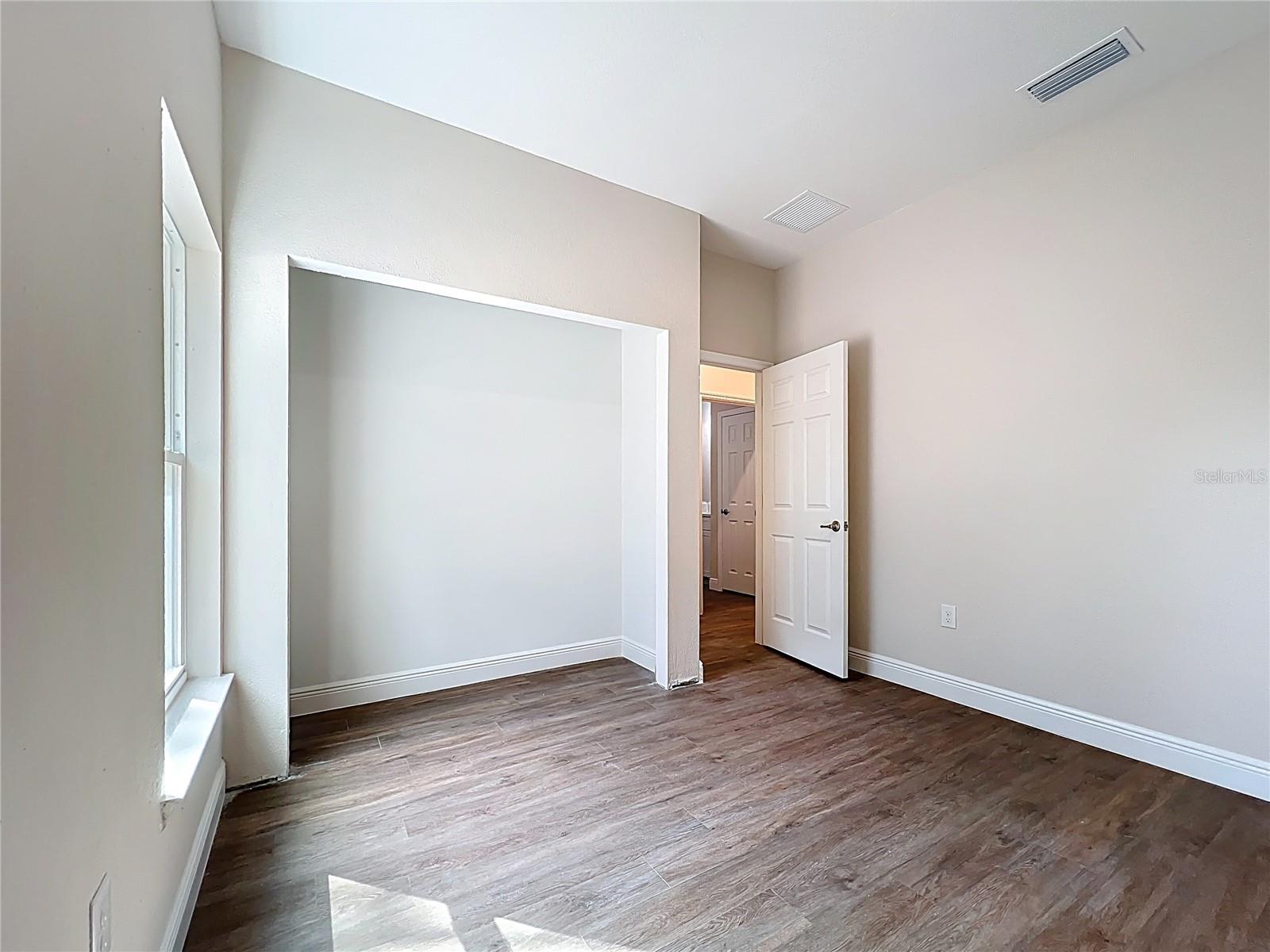 Image 16 of 41 For 8827 Mendoza Way