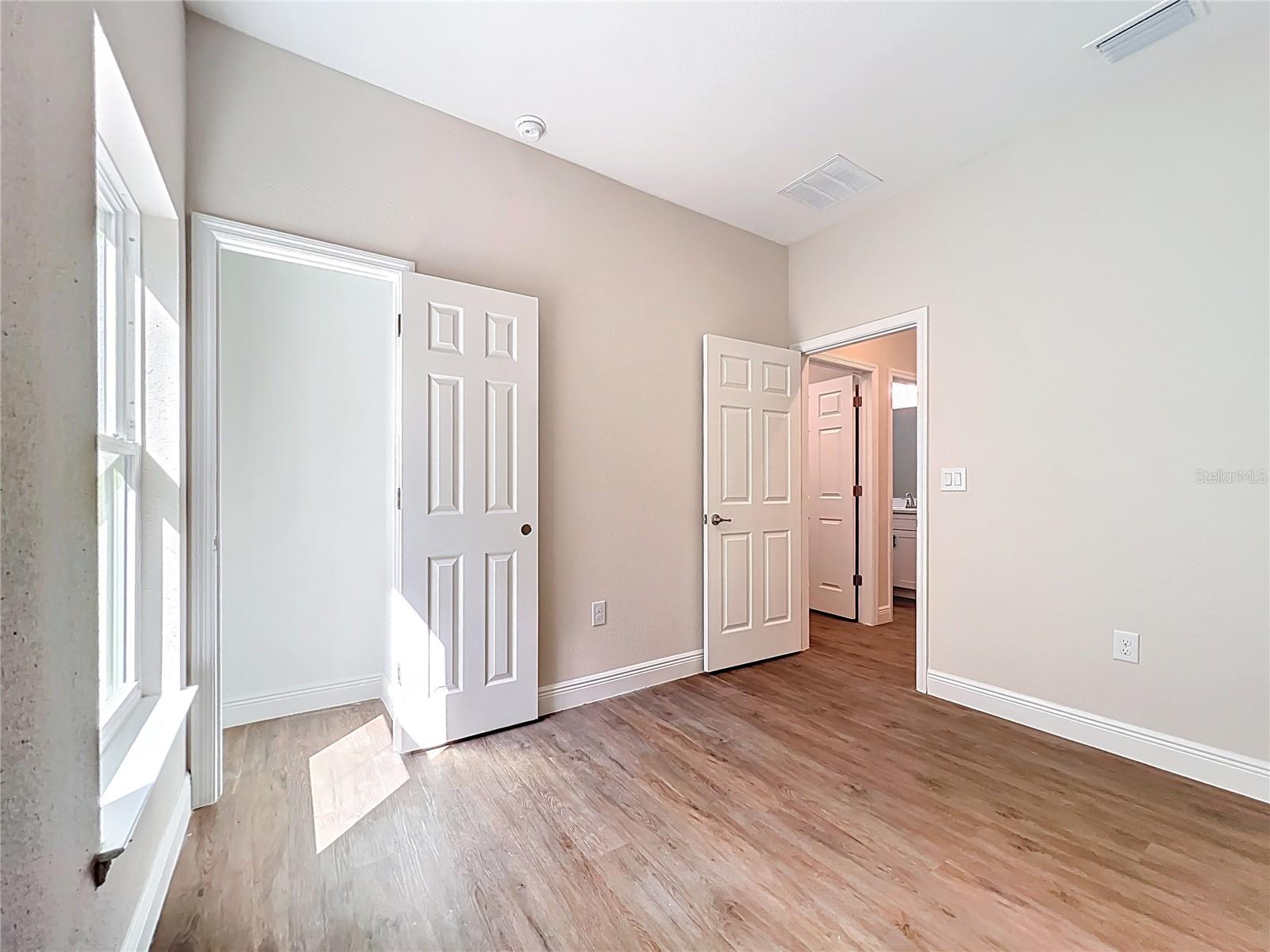 Image 24 of 41 For 8827 Mendoza Way