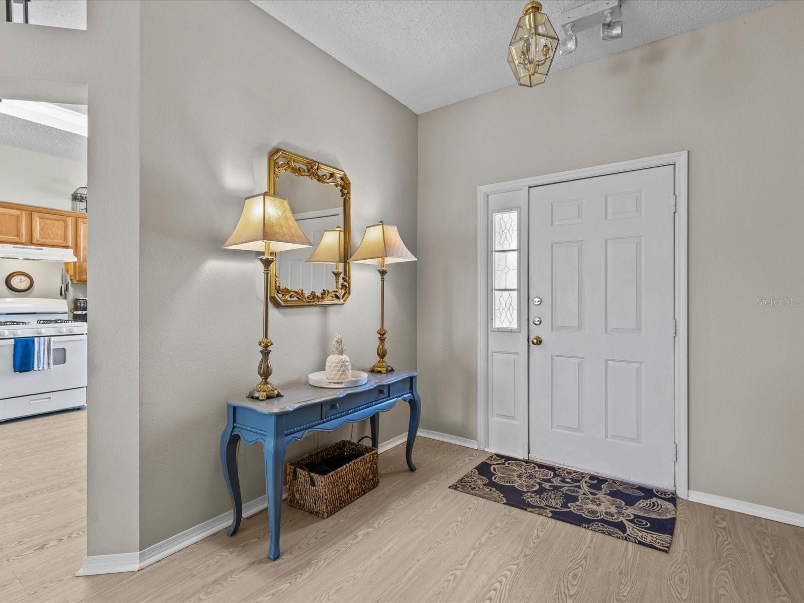 Image 4 of 42 For 837 Jaybee Ave