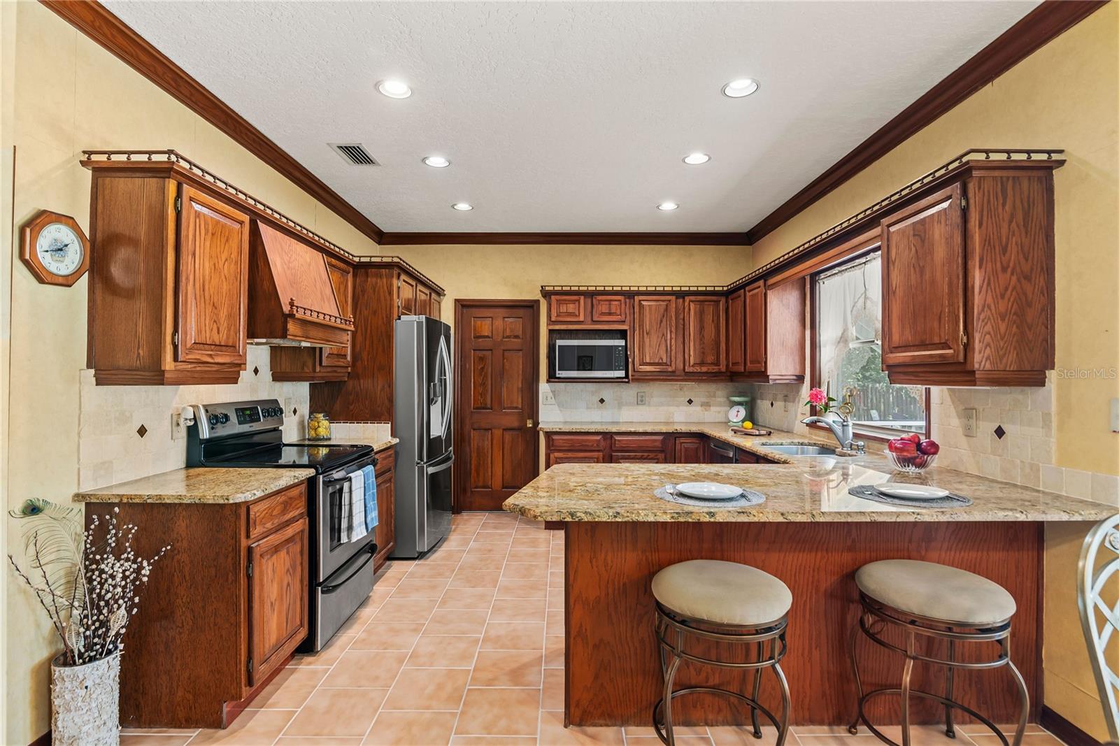 Image 17 of 59 For 5329 Foxshire Court