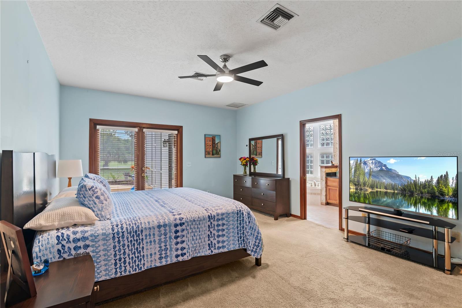 Image 20 of 59 For 5329 Foxshire Court