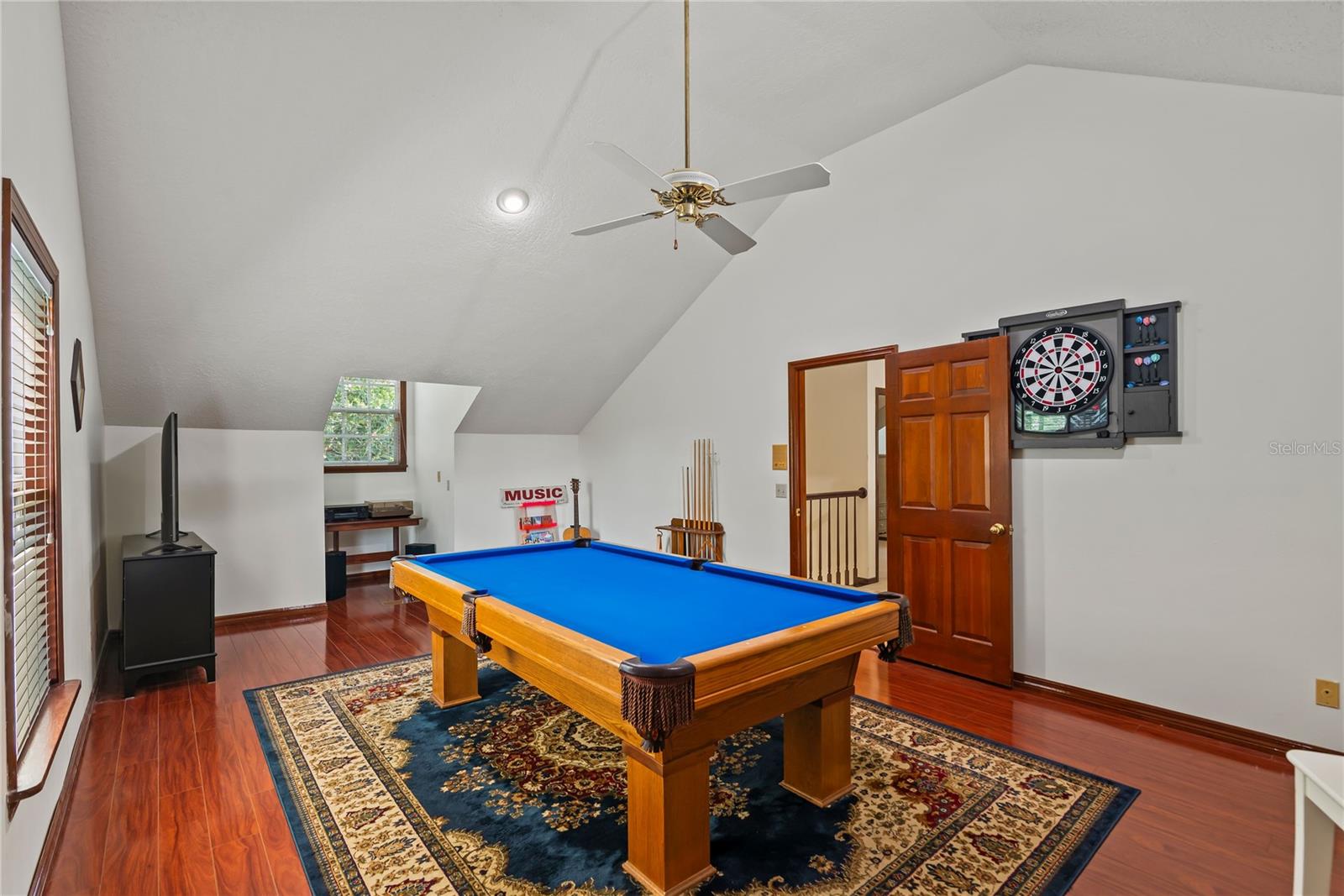 Image 38 of 59 For 5329 Foxshire Court