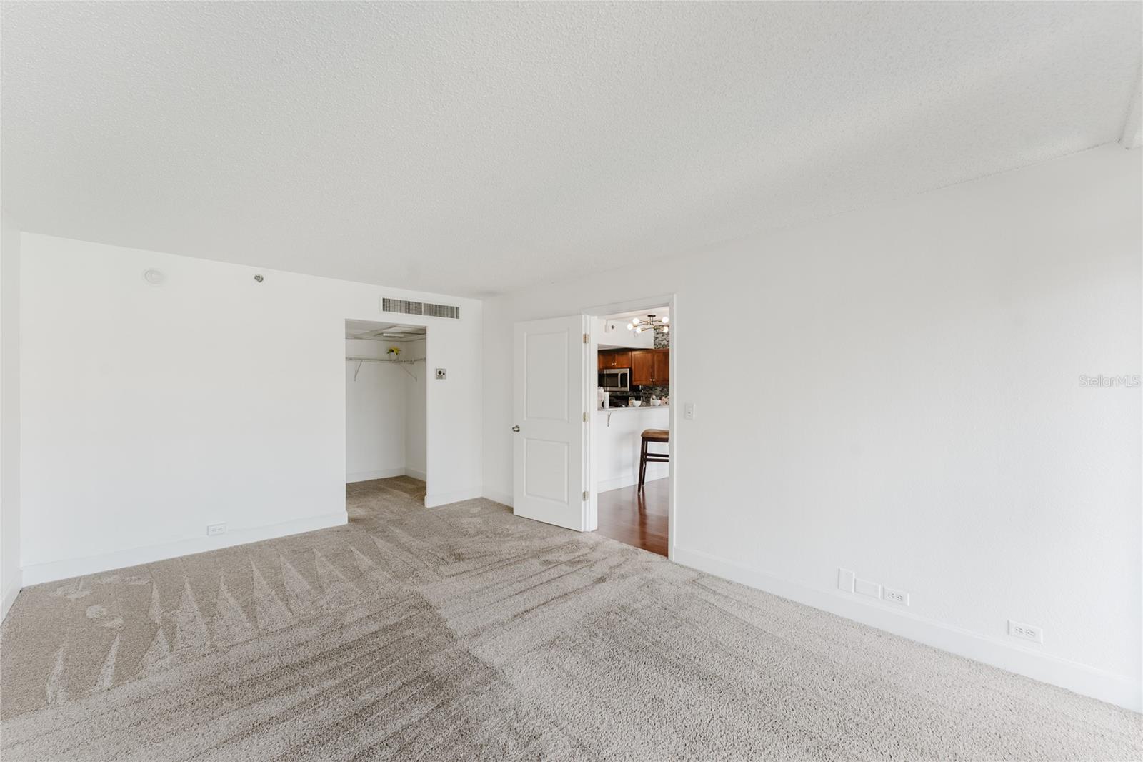Image 12 of 46 For 151 Washington Street 408
