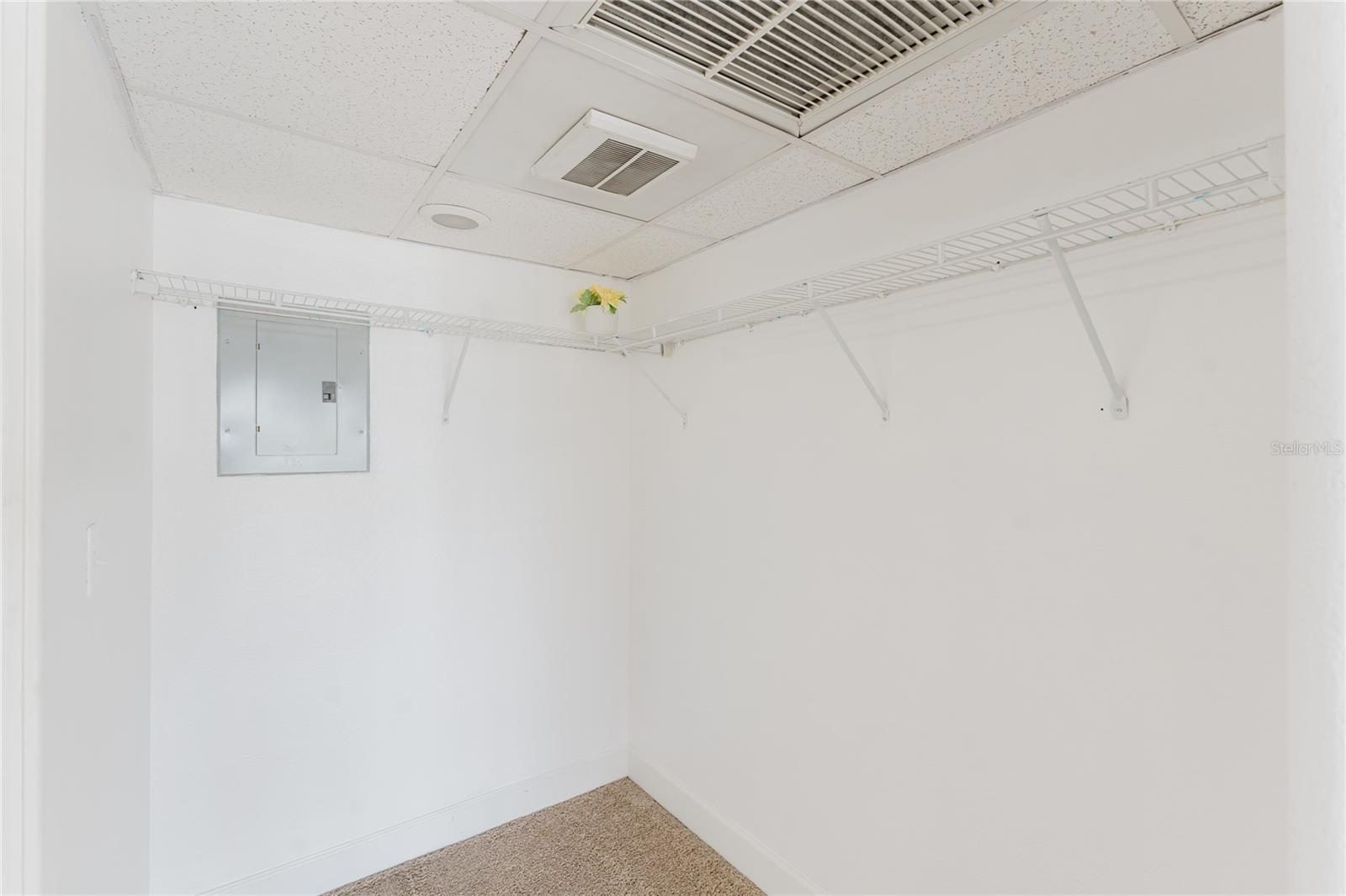 Image 13 of 46 For 151 Washington Street 408