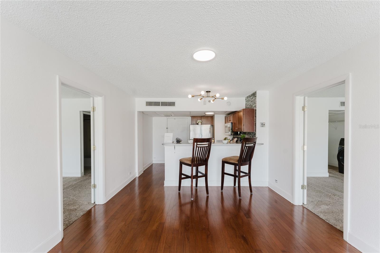 Image 6 of 46 For 151 Washington Street 408