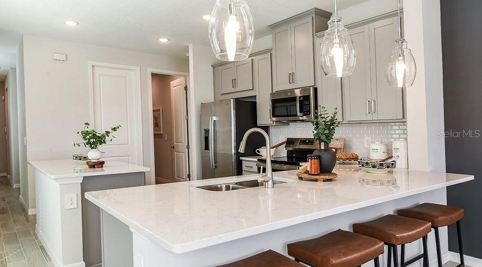 Image 19 of 27 For 5726 Gingham Drive