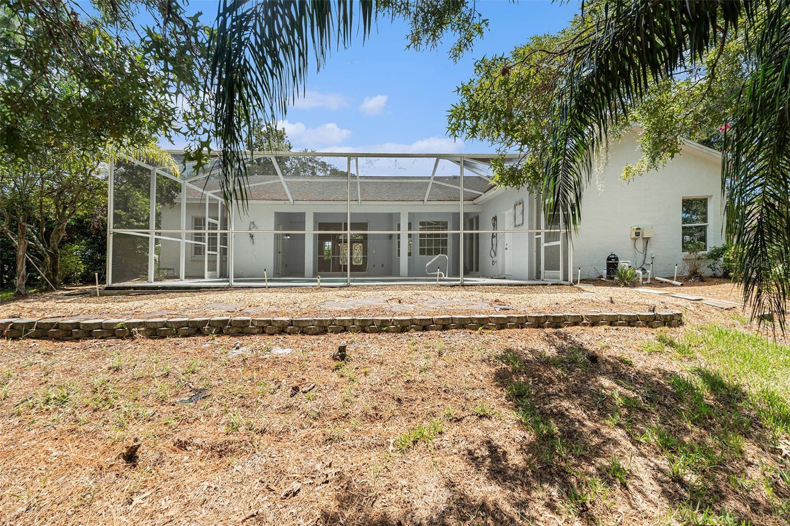 Image 23 of 26 For 14606 Linden Drive
