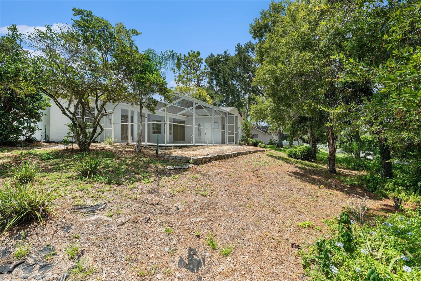 Image 24 of 26 For 14606 Linden Drive