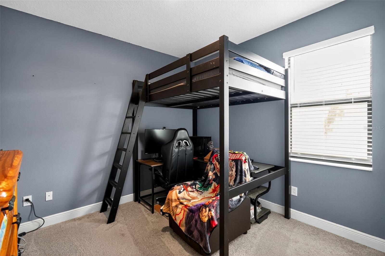Listing photo id 18 for 12690 Vander Way
