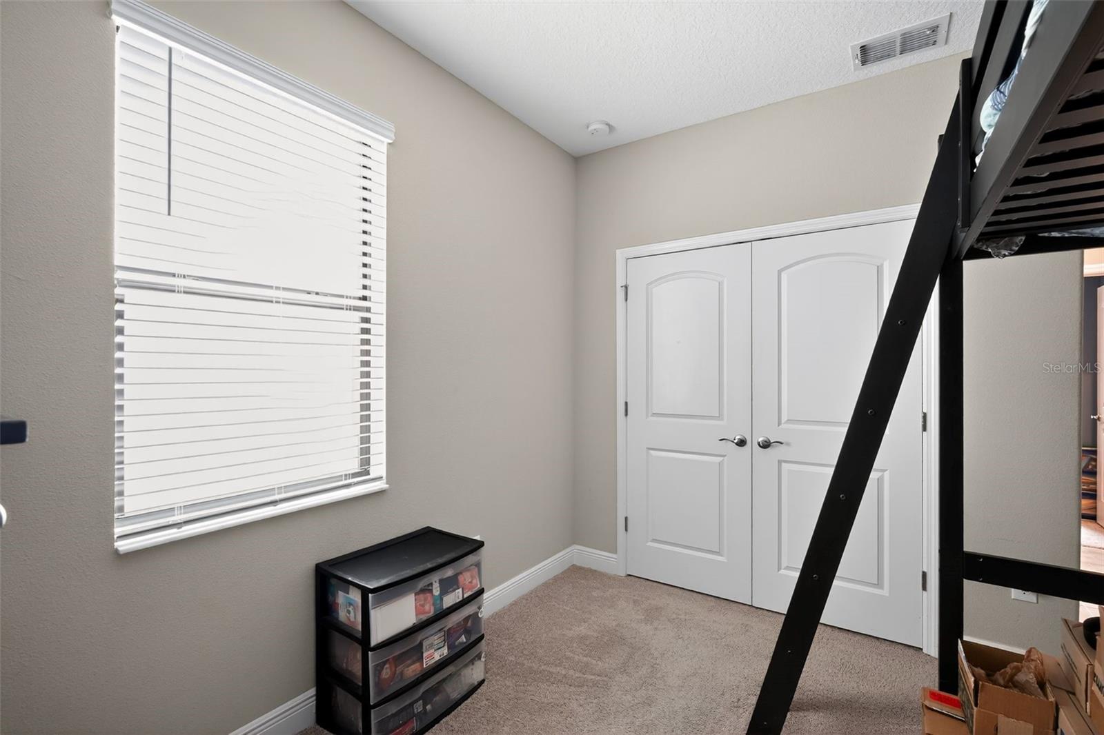 Listing photo id 19 for 12690 Vander Way