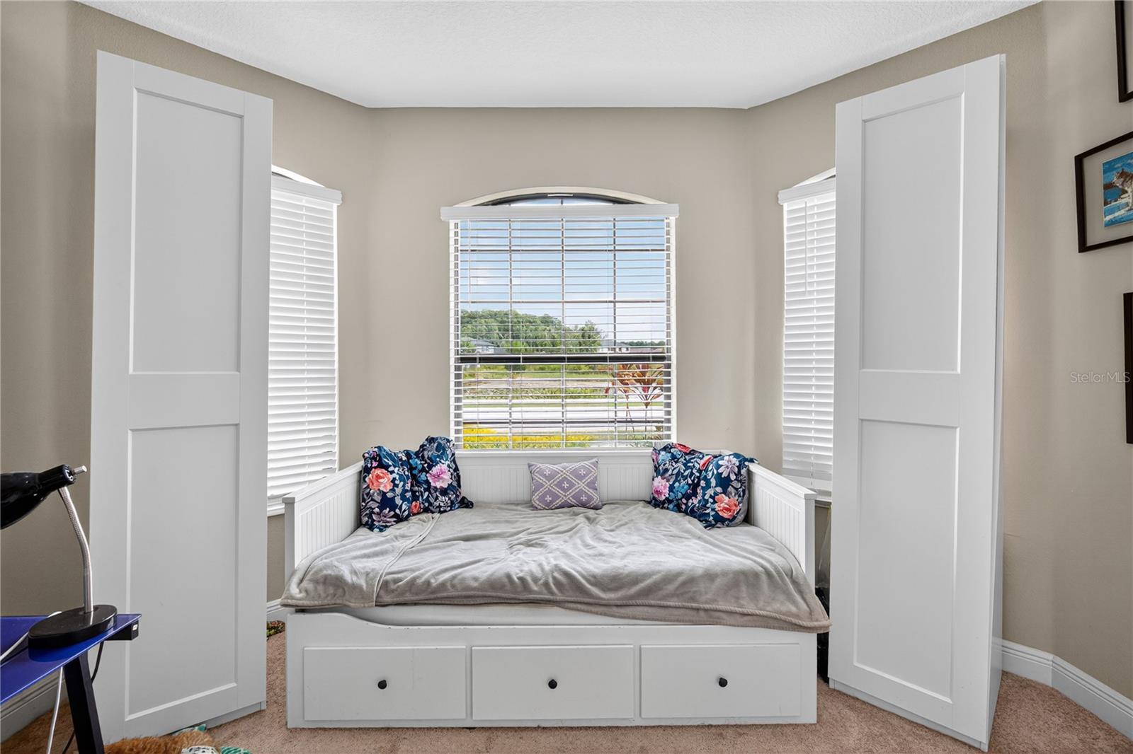 Listing photo id 21 for 12690 Vander Way