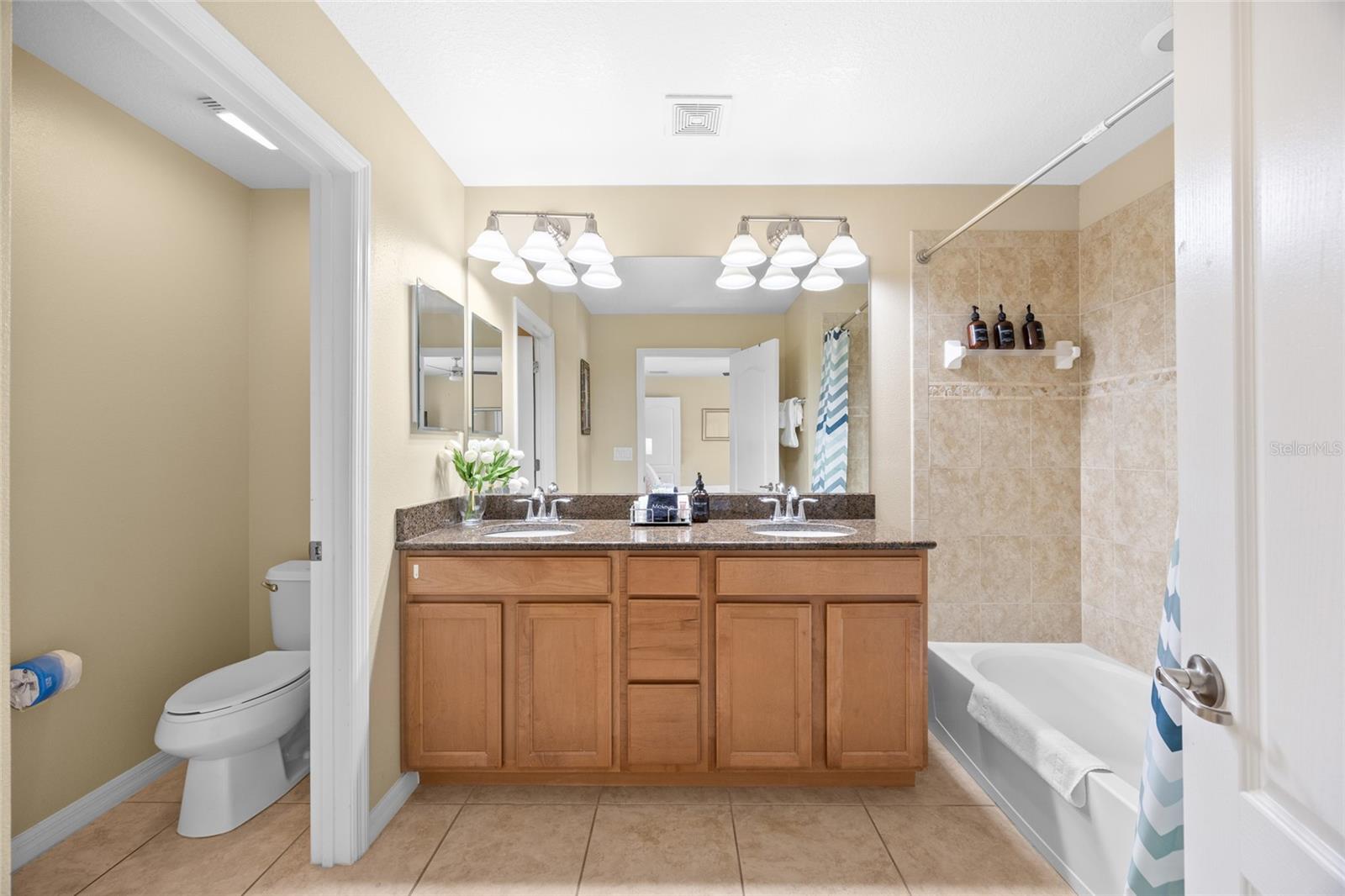 Image 27 of 86 For 8952 Coco Palm Road
