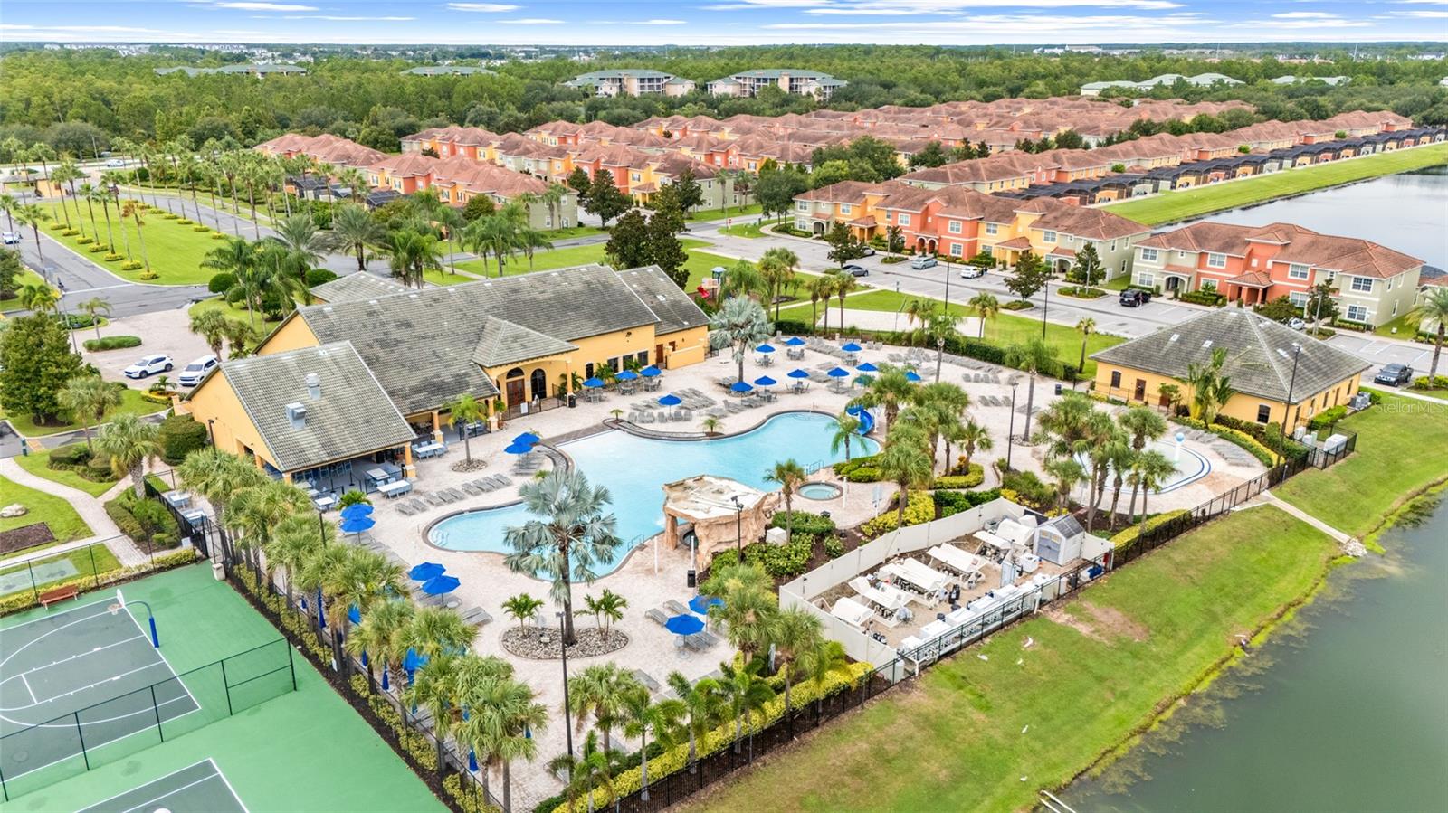 Image 72 of 86 For 8952 Coco Palm Road