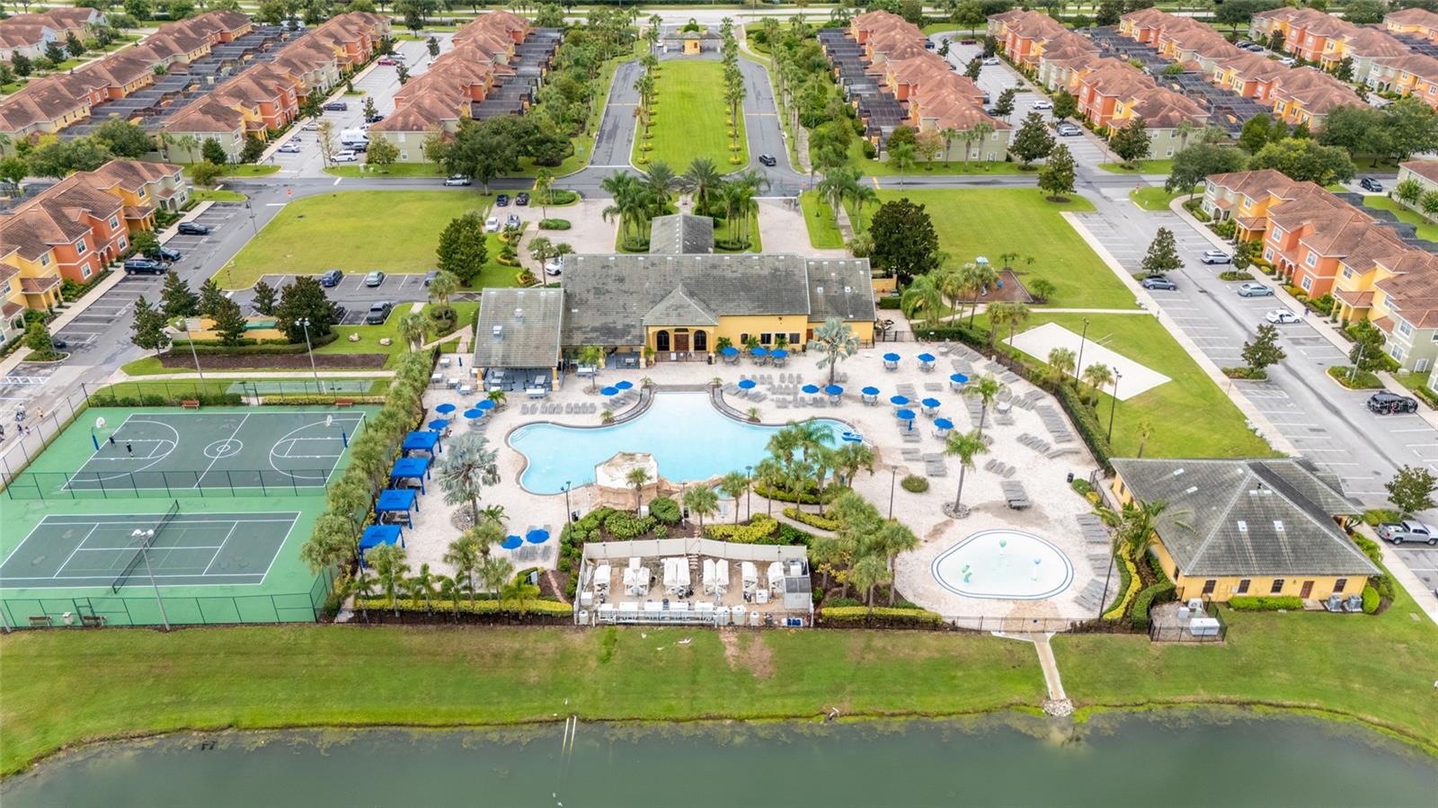 Image 78 of 86 For 8952 Coco Palm Road