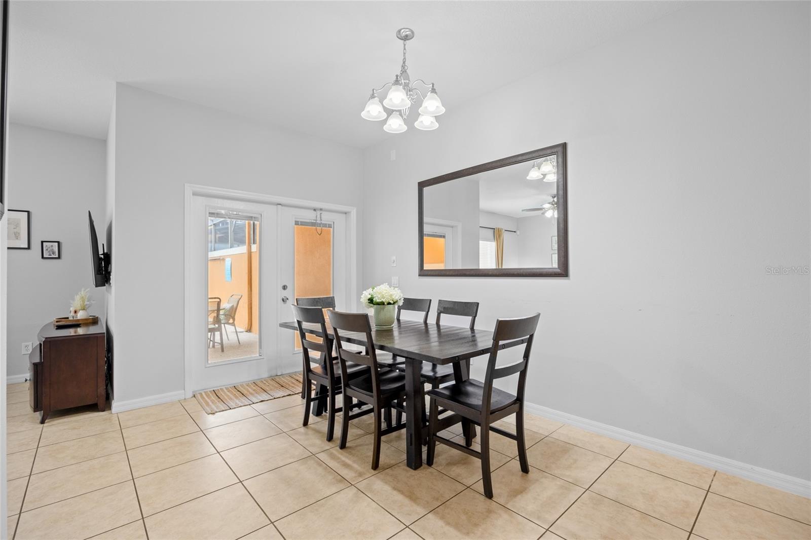 Image 8 of 86 For 8952 Coco Palm Road