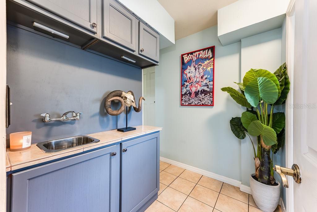 Image 42 of 82 For 1835 Oak Lane