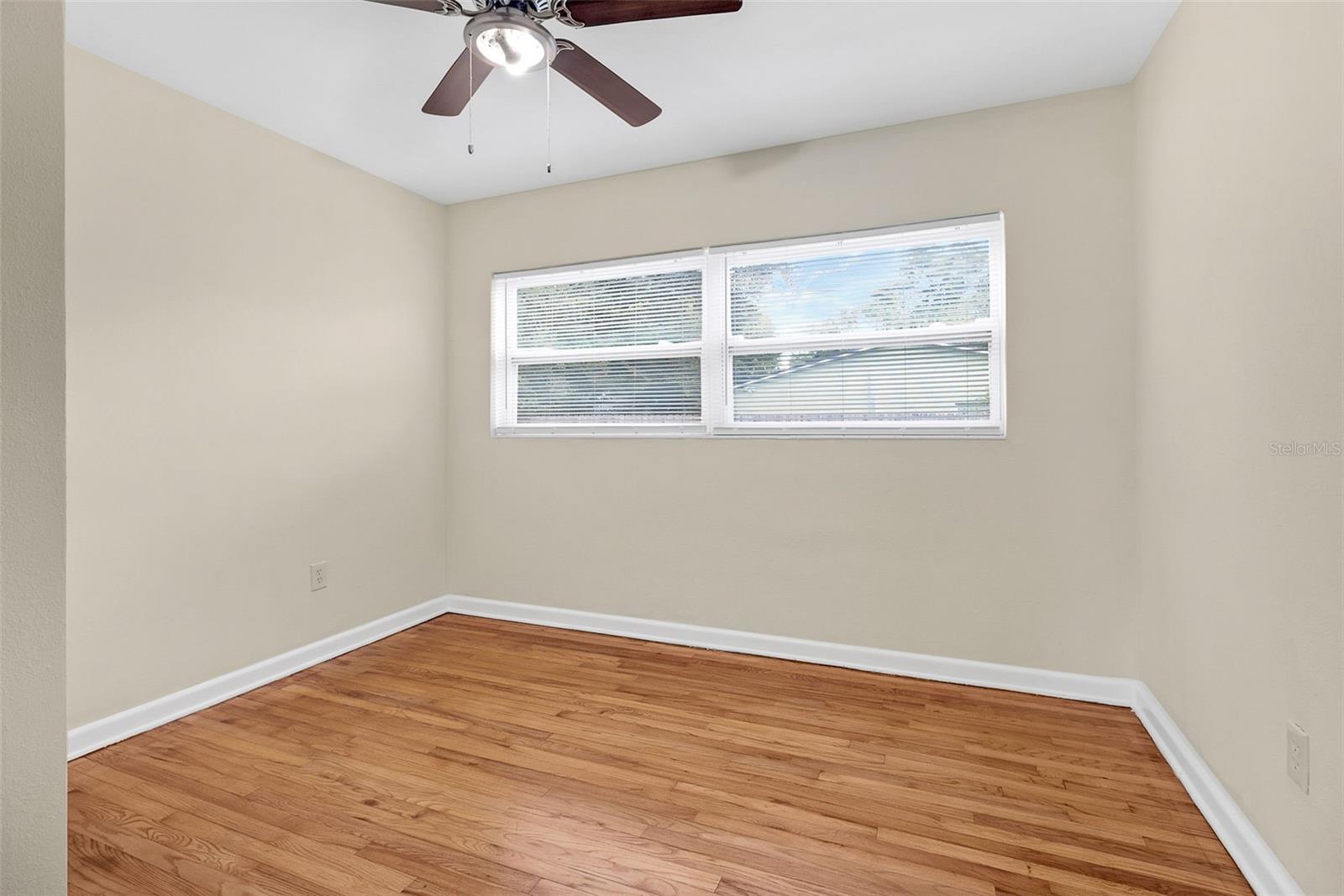 Image 10 of 17 For 1108 Abington Street