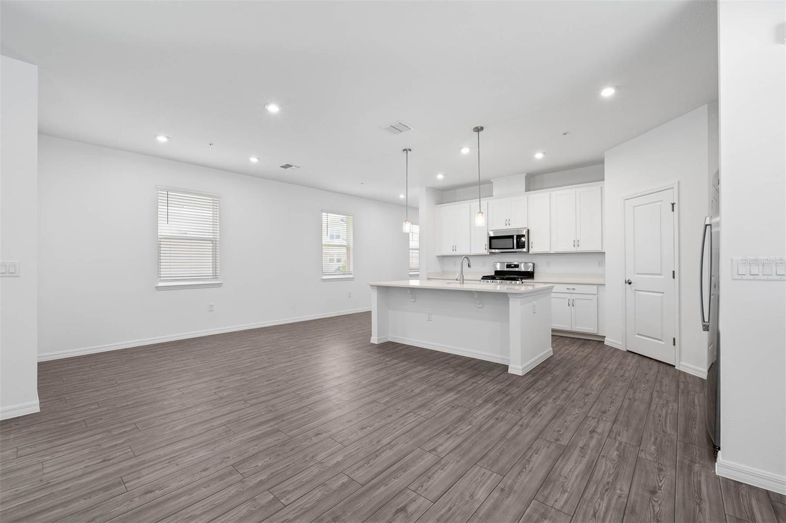 Image 12 of 44 For 5666 Stockade Boulevard
