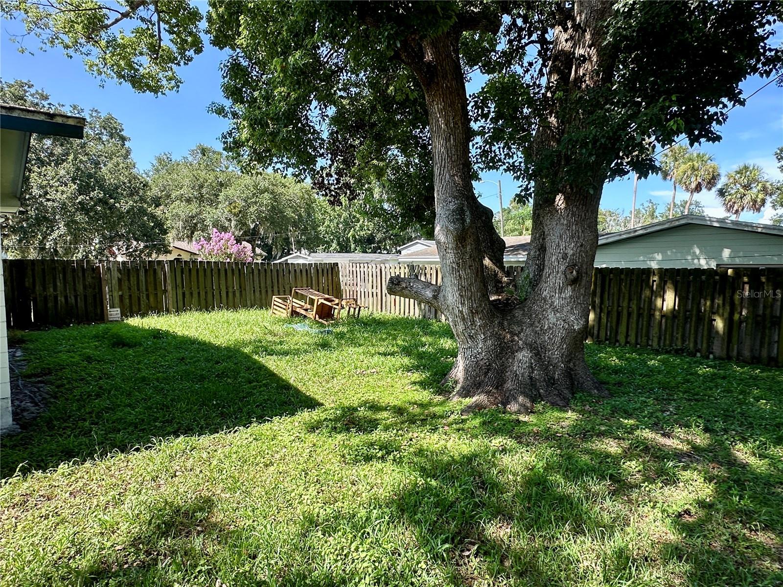 Image 11 of 12 For 1223 Midway Boulevard