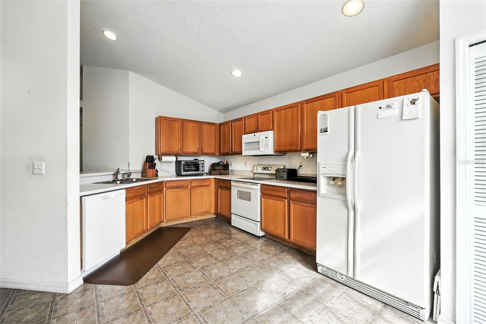 Image 16 of 30 For 2928 Cool Breeze Circle