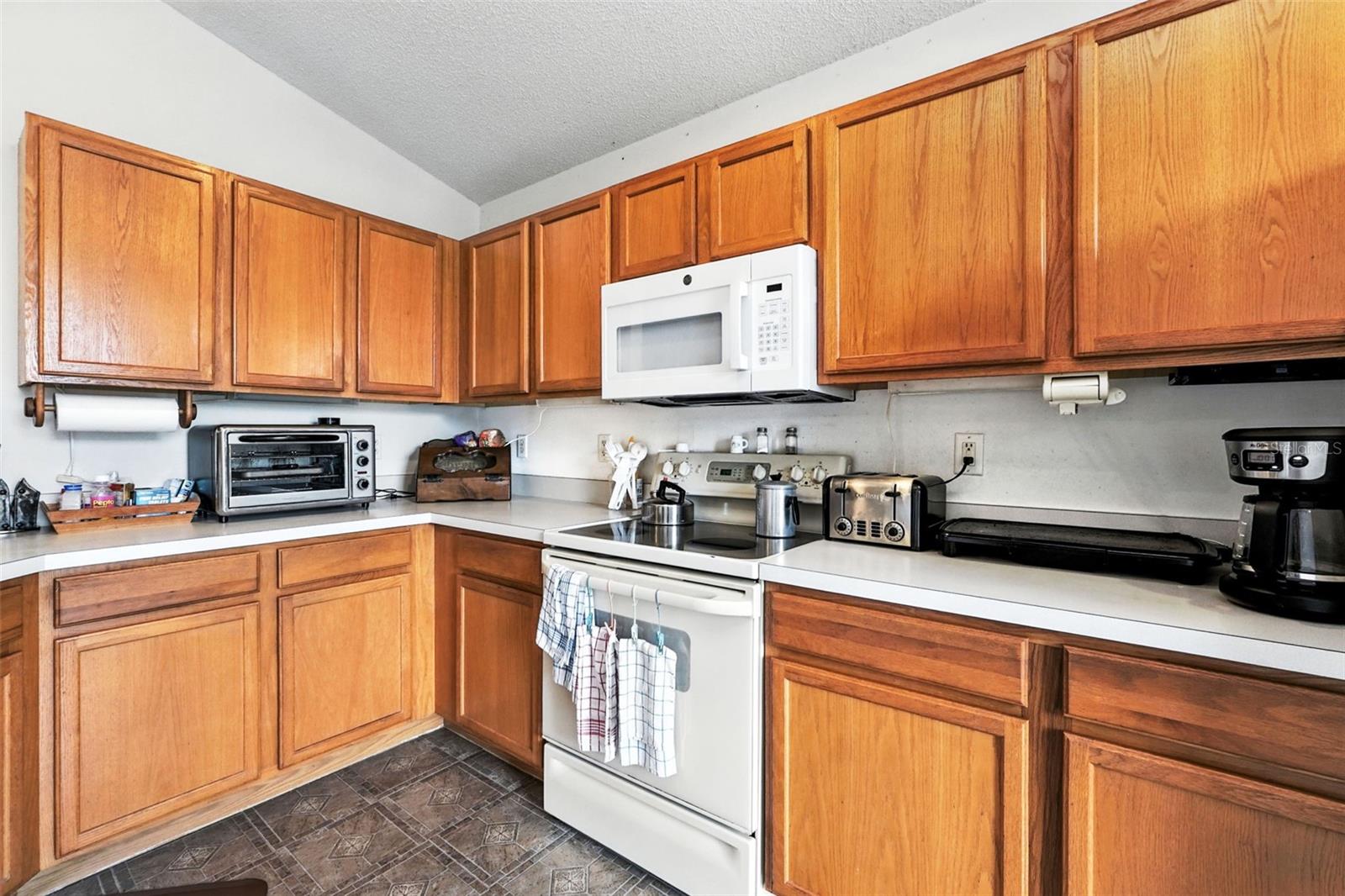 Image 17 of 30 For 2928 Cool Breeze Circle