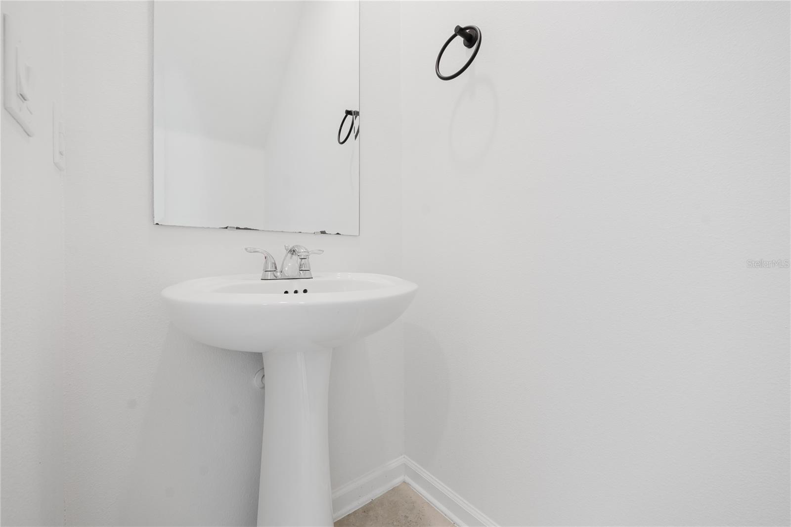 Image 21 of 61 For 2910 Black Birch Drive