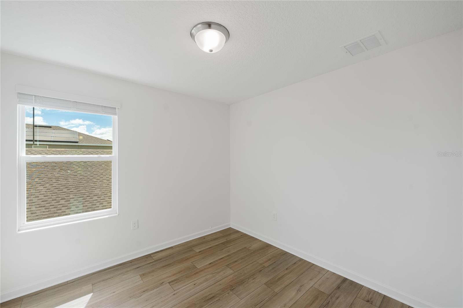 Image 33 of 61 For 2910 Black Birch Drive