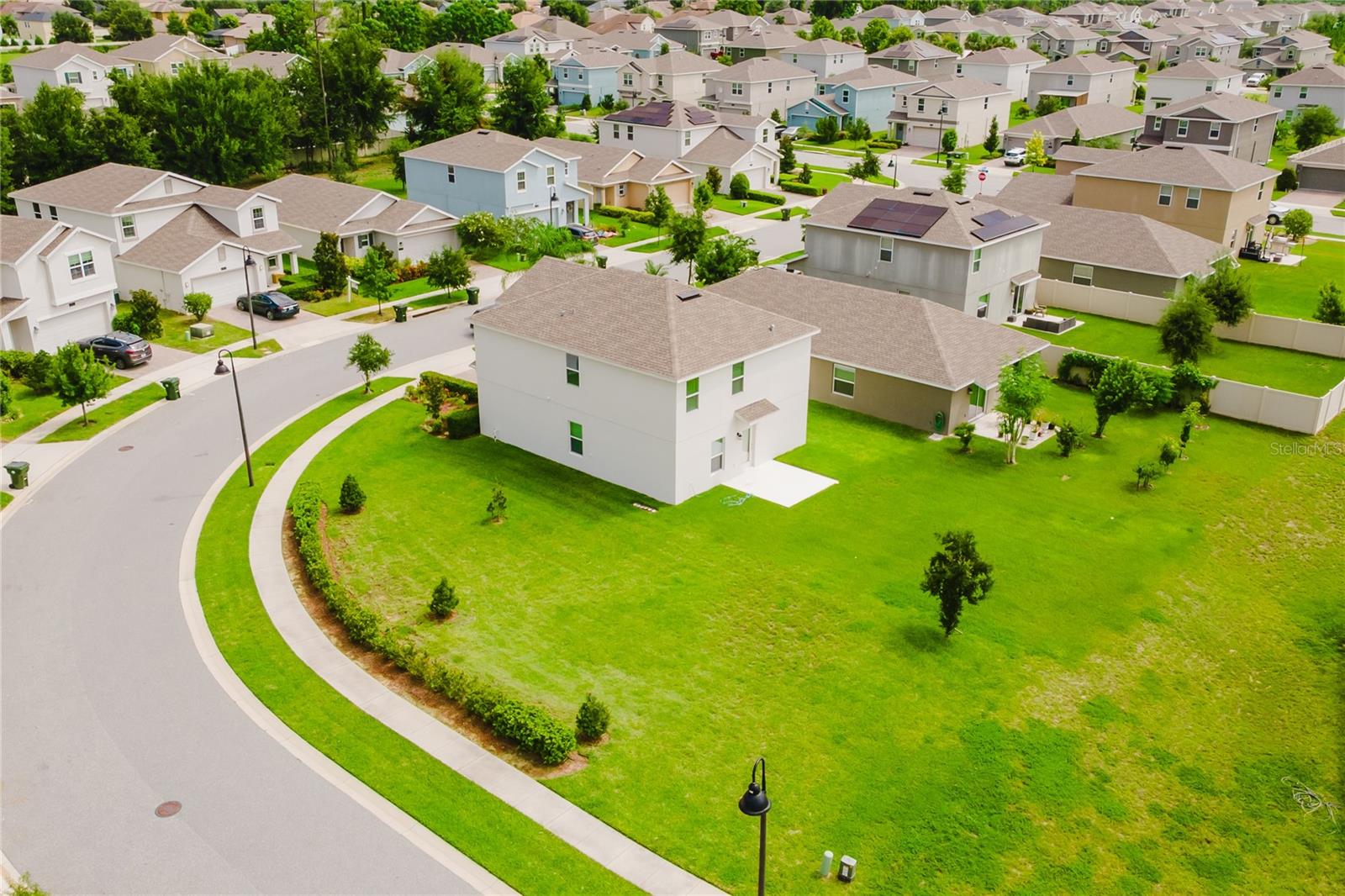 Image 4 of 61 For 2910 Black Birch Drive