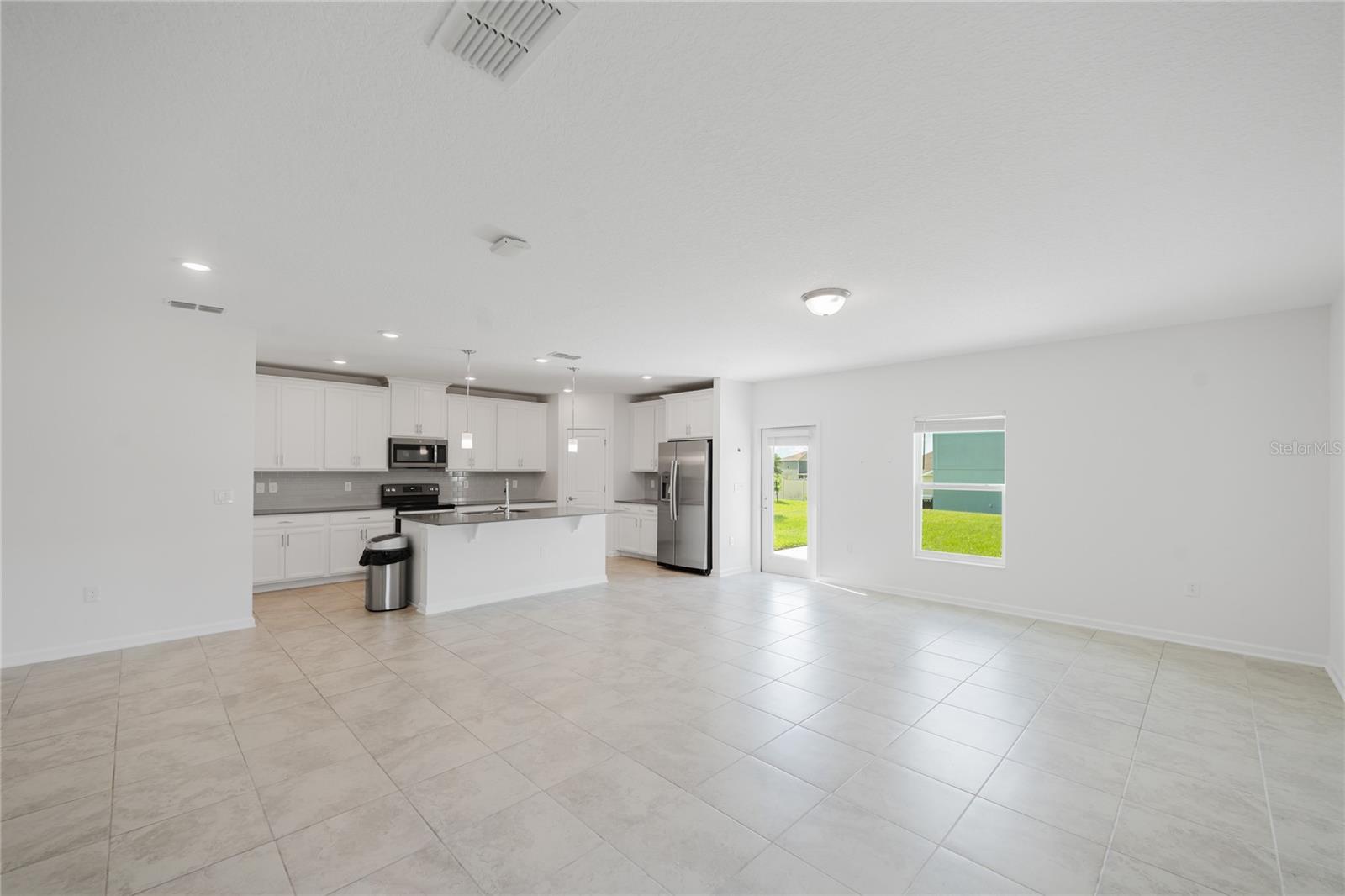 Image 8 of 61 For 2910 Black Birch Drive
