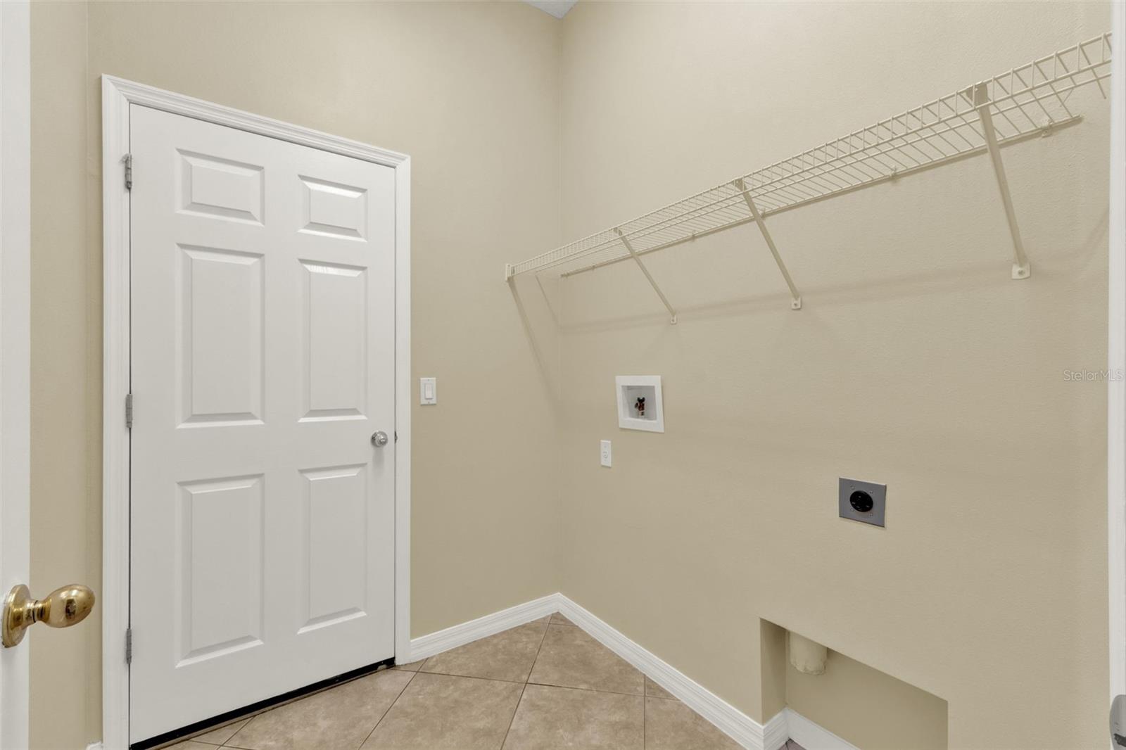 Image 19 of 39 For 1757 Cherry Ridge Drive