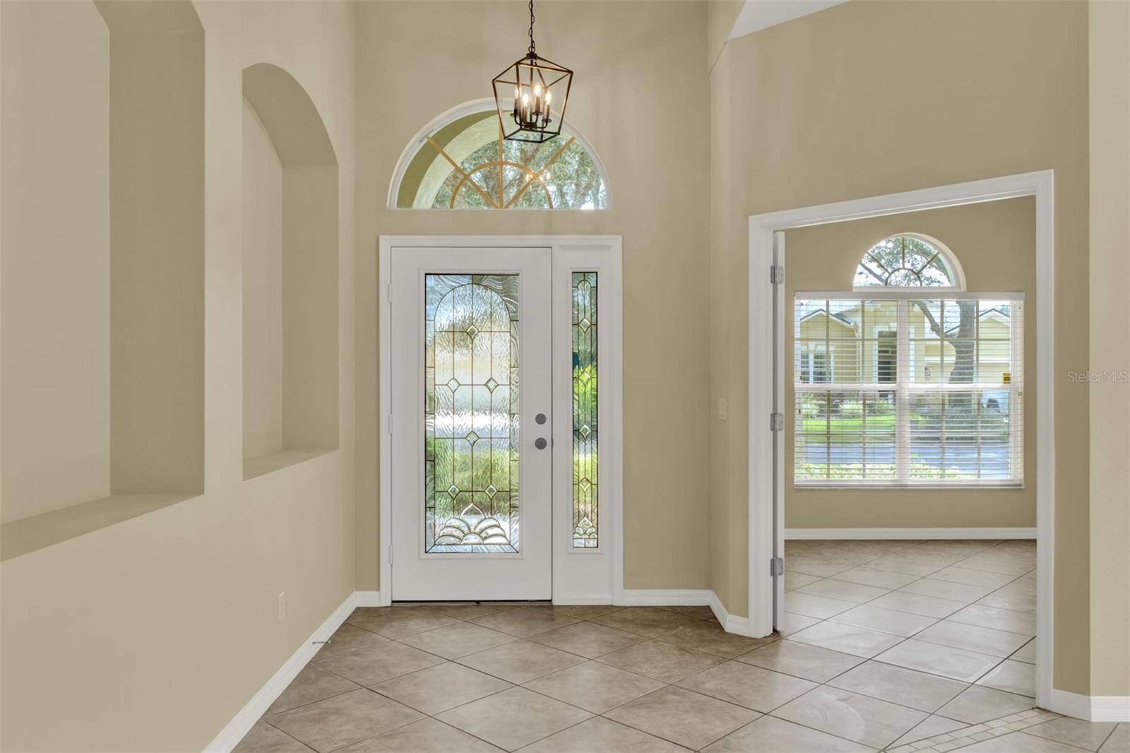 Image 5 of 39 For 1757 Cherry Ridge Drive