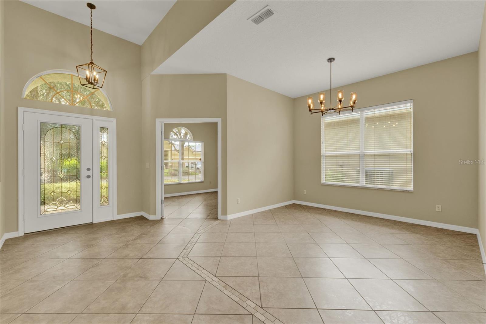 Image 6 of 39 For 1757 Cherry Ridge Drive