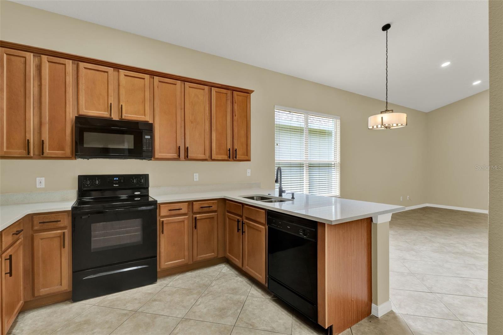 Image 8 of 39 For 1757 Cherry Ridge Drive
