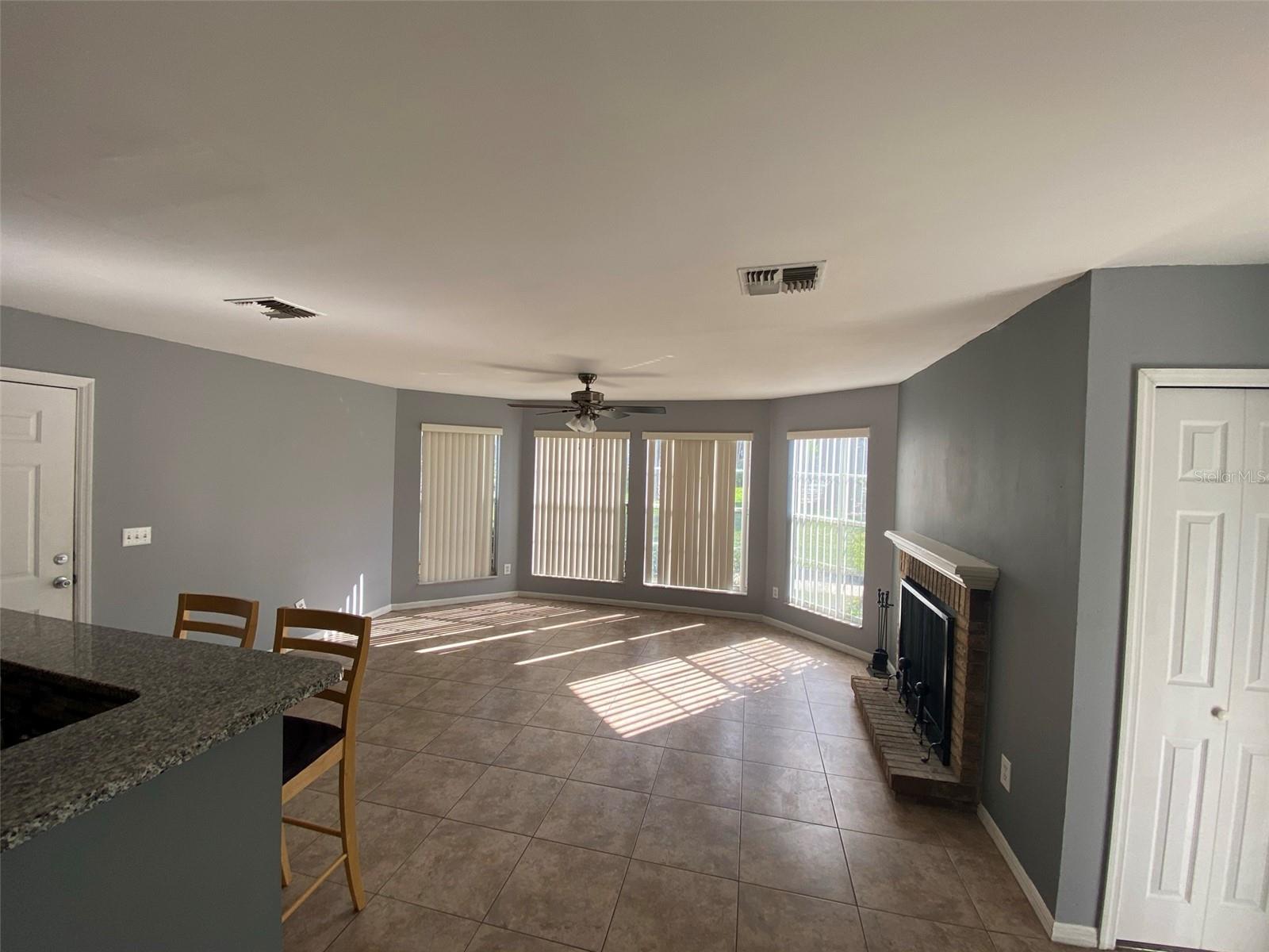 Image 12 of 17 For 962 Newcastle Cir  100