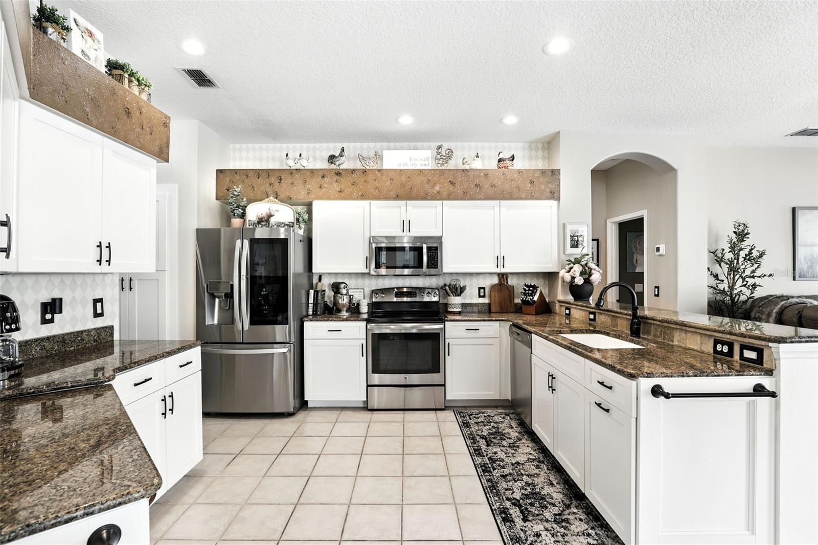 Image 7 of 40 For 13855 Bluewater Circle